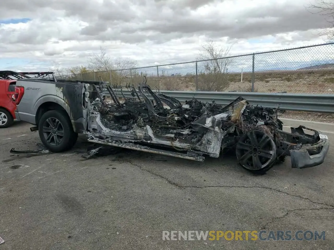4 Photograph of a damaged car 1FTEW1C85NKF22467 FORD F-150 2022