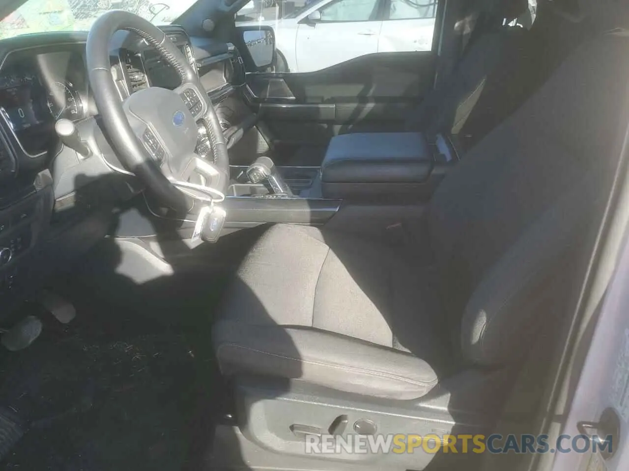 7 Photograph of a damaged car 1FTEW1C88NKD06872 FORD F-150 2022