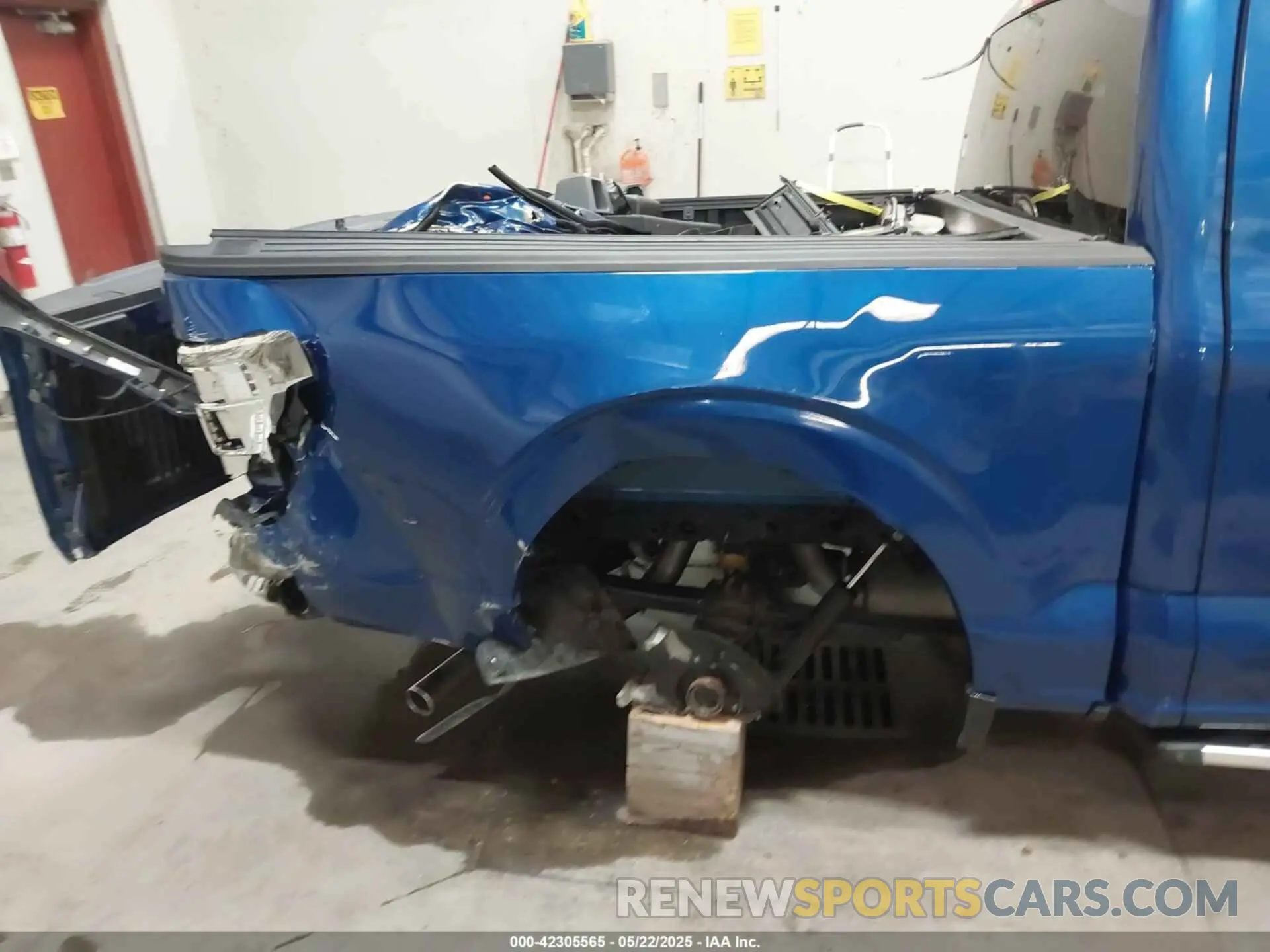 13 Photograph of a damaged car 1FTEW1CP7NFA41961 FORD F-150 2022