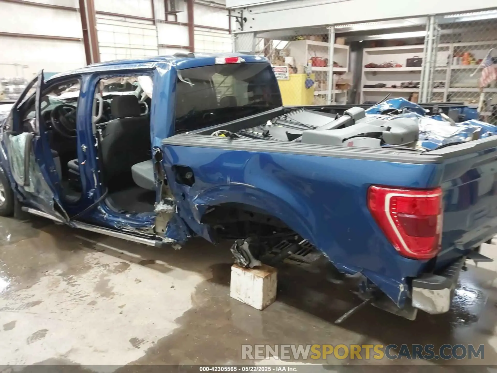 15 Photograph of a damaged car 1FTEW1CP7NFA41961 FORD F-150 2022