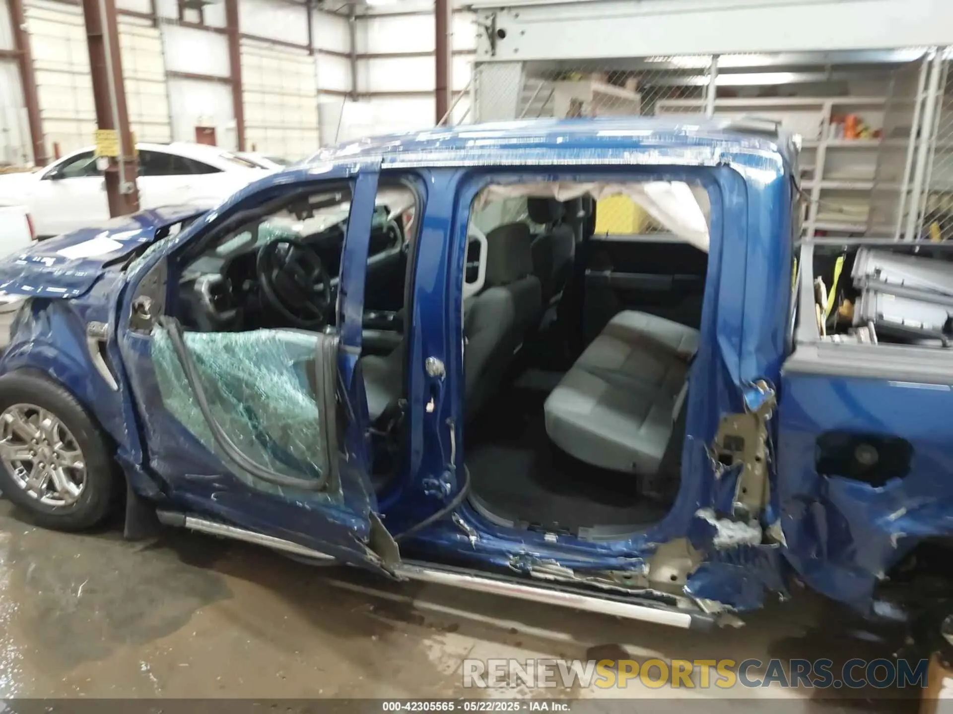16 Photograph of a damaged car 1FTEW1CP7NFA41961 FORD F-150 2022