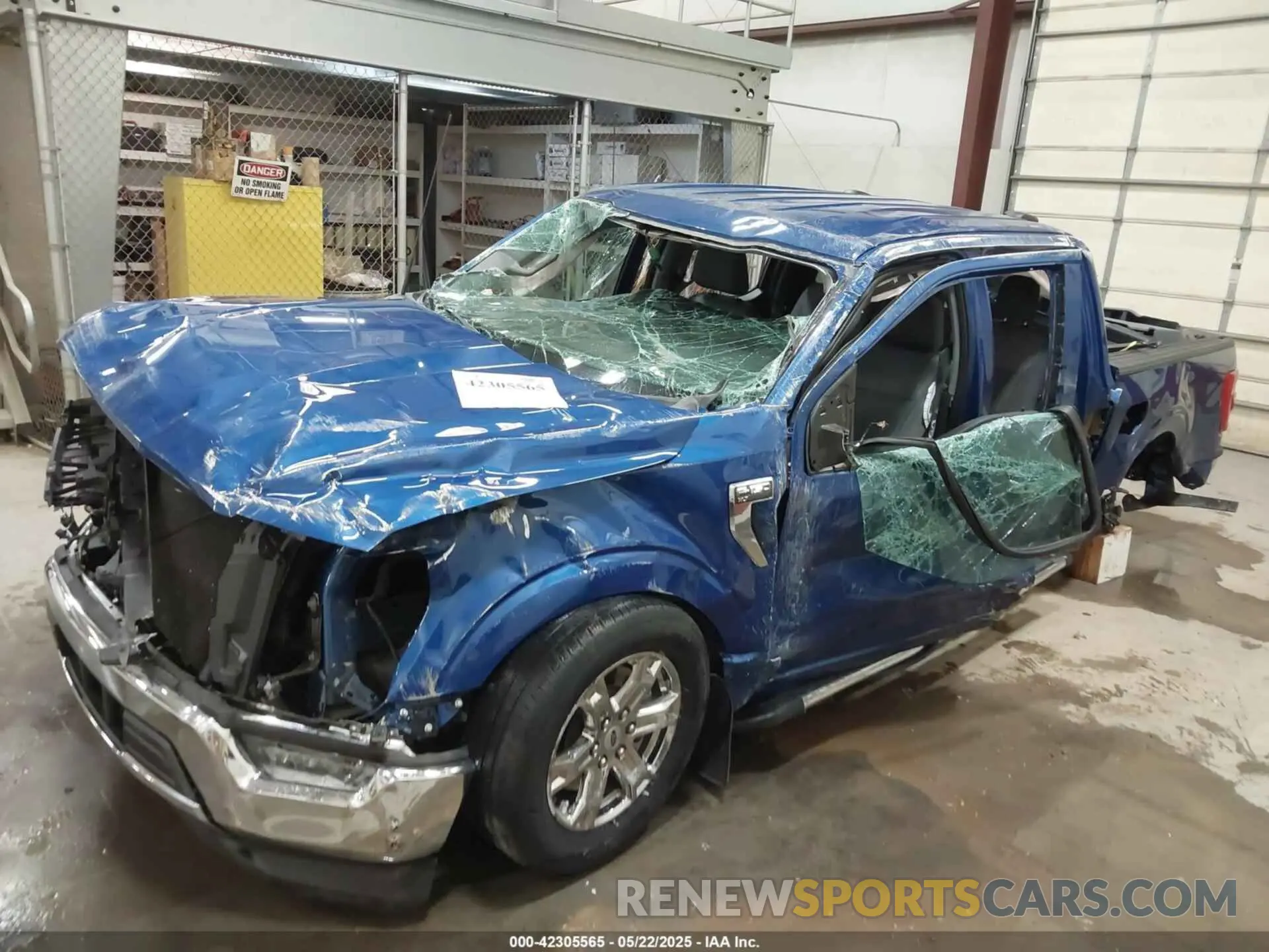 17 Photograph of a damaged car 1FTEW1CP7NFA41961 FORD F-150 2022