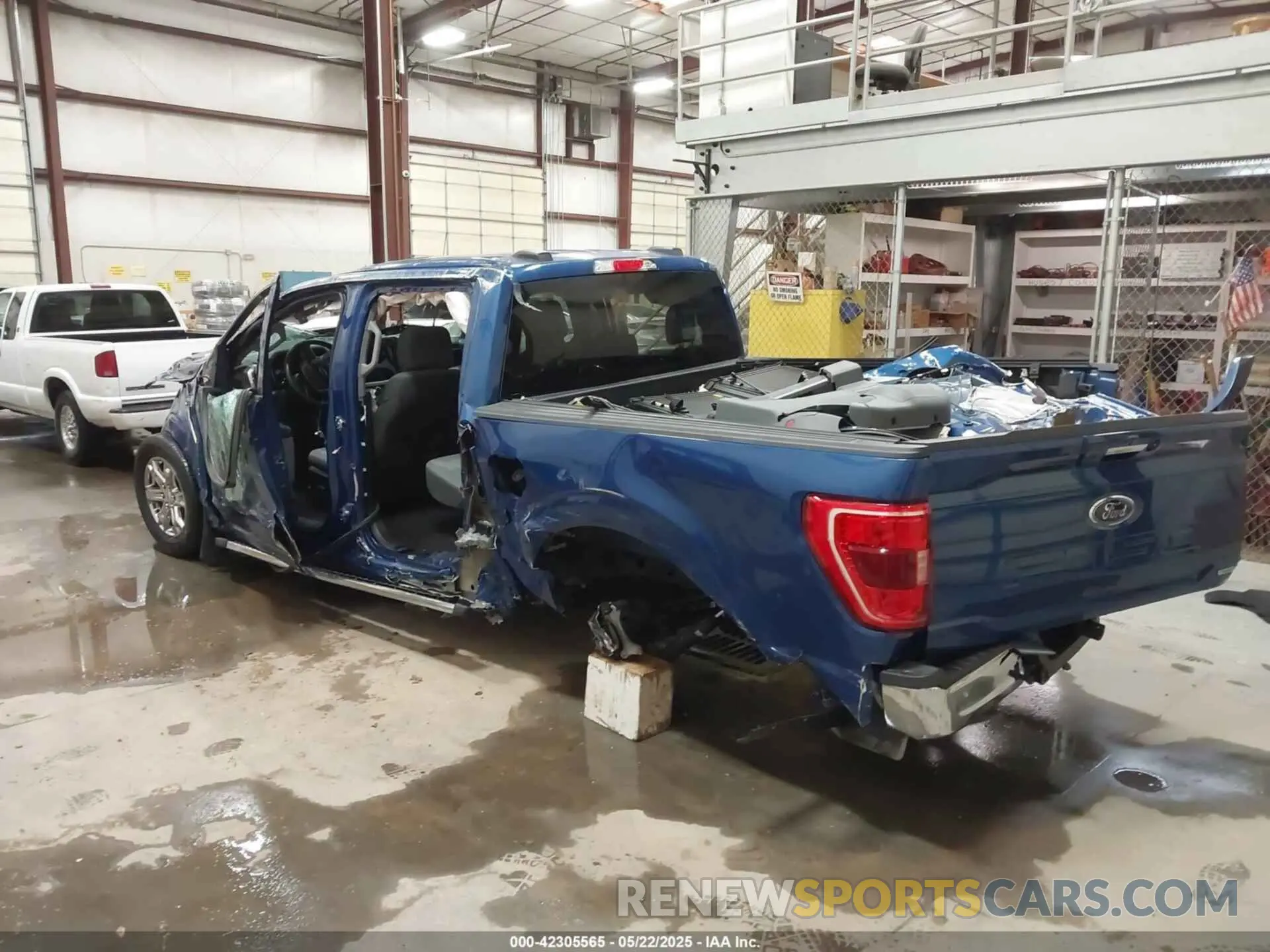 3 Photograph of a damaged car 1FTEW1CP7NFA41961 FORD F-150 2022