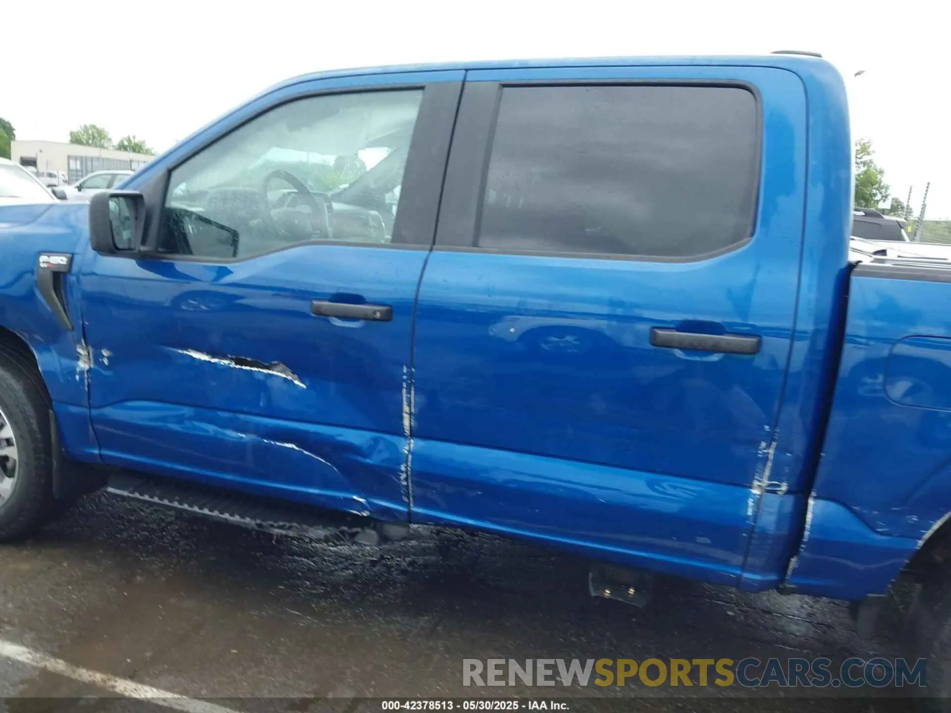 14 Photograph of a damaged car 1FTEW1EP2NKD17385 FORD F-150 2022