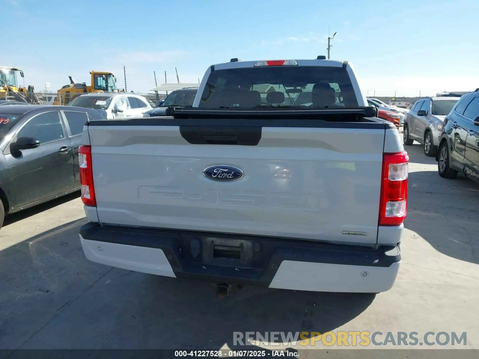 15 Photograph of a damaged car 1FTEW1EP2NKD38060 FORD F-150 2022