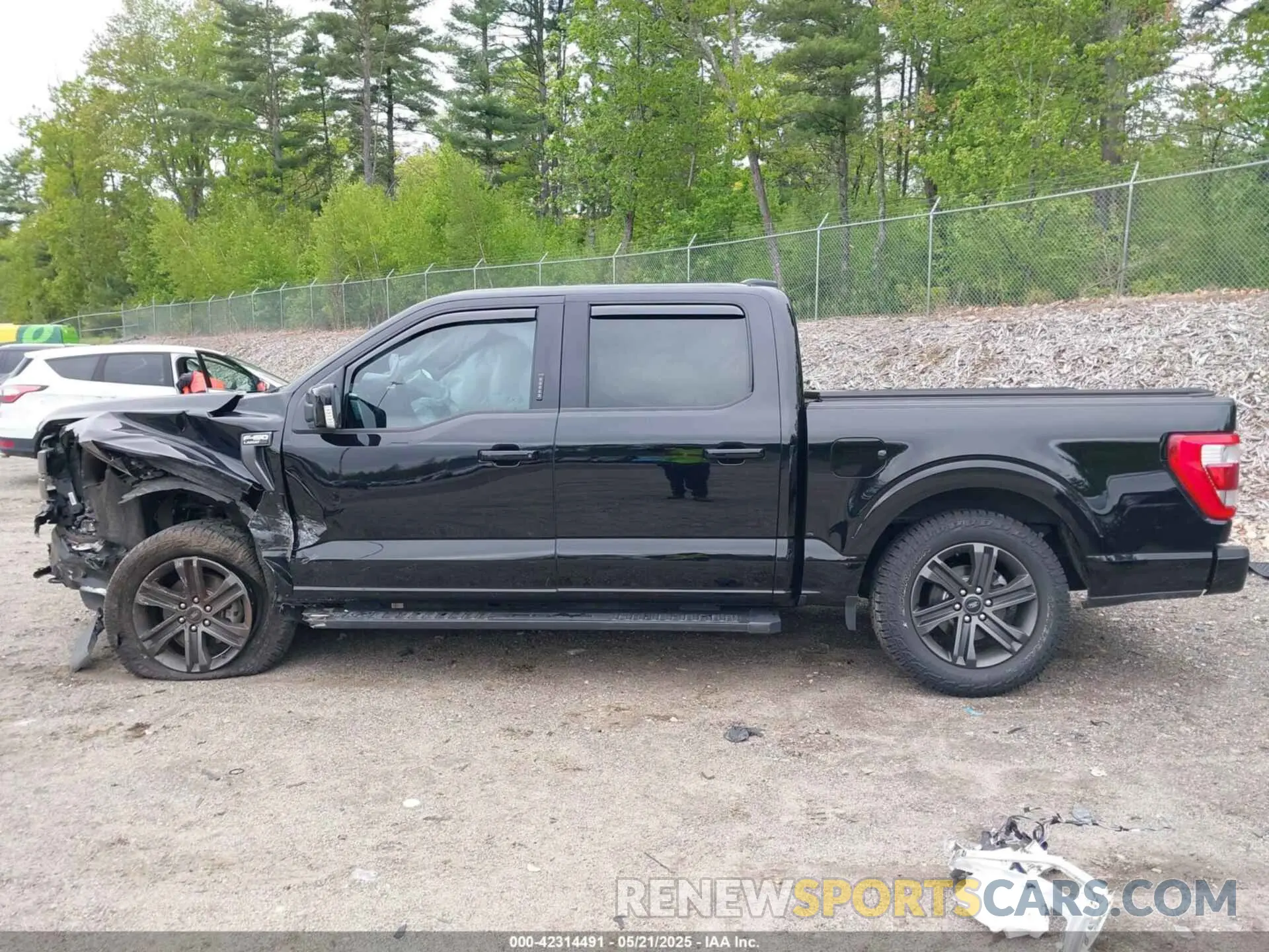 14 Photograph of a damaged car 1FTEW1EP5NFB41358 FORD F-150 2022