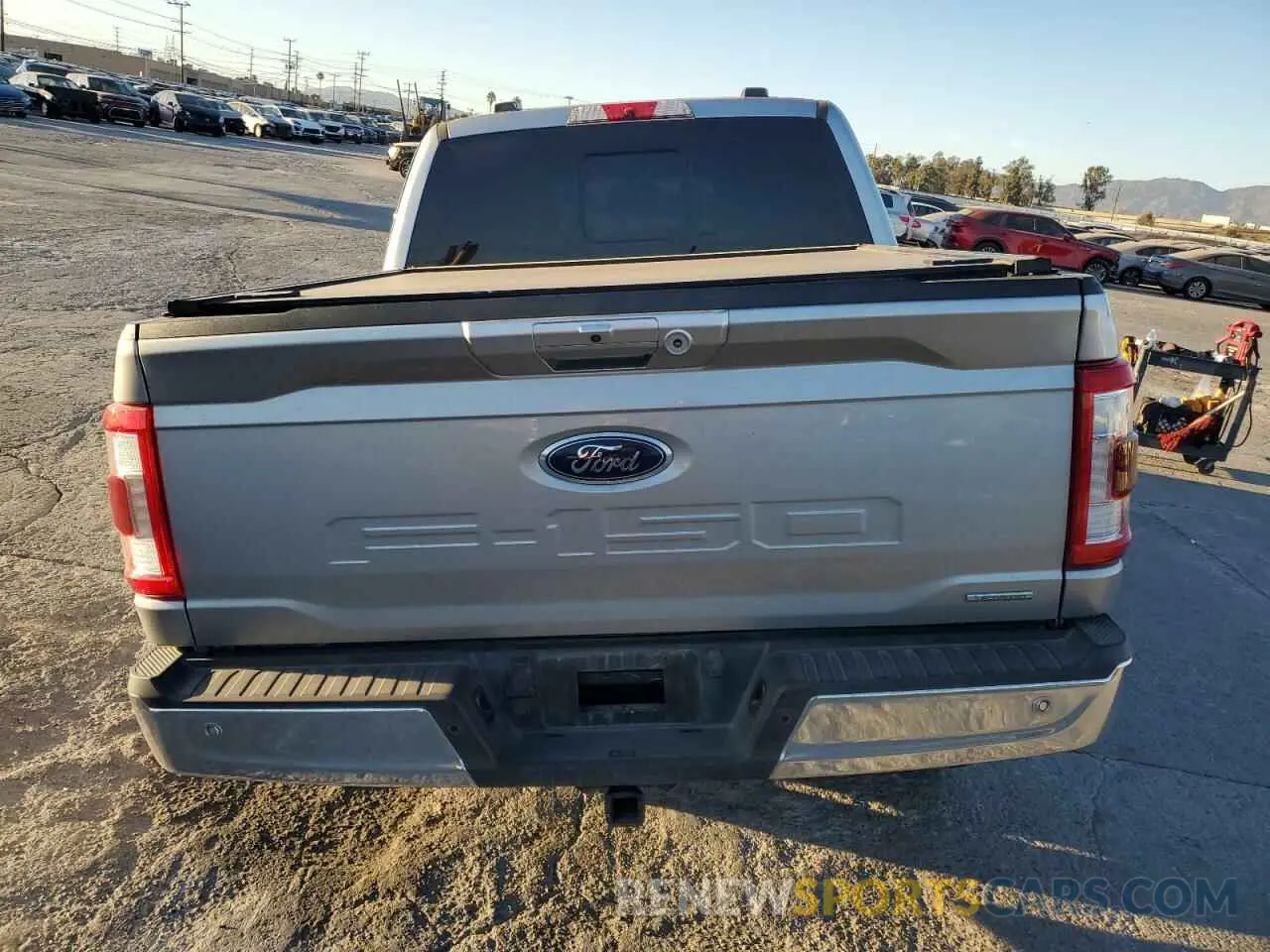 6 Photograph of a damaged car 1FTEW1EP5NKD41812 FORD F-150 2022