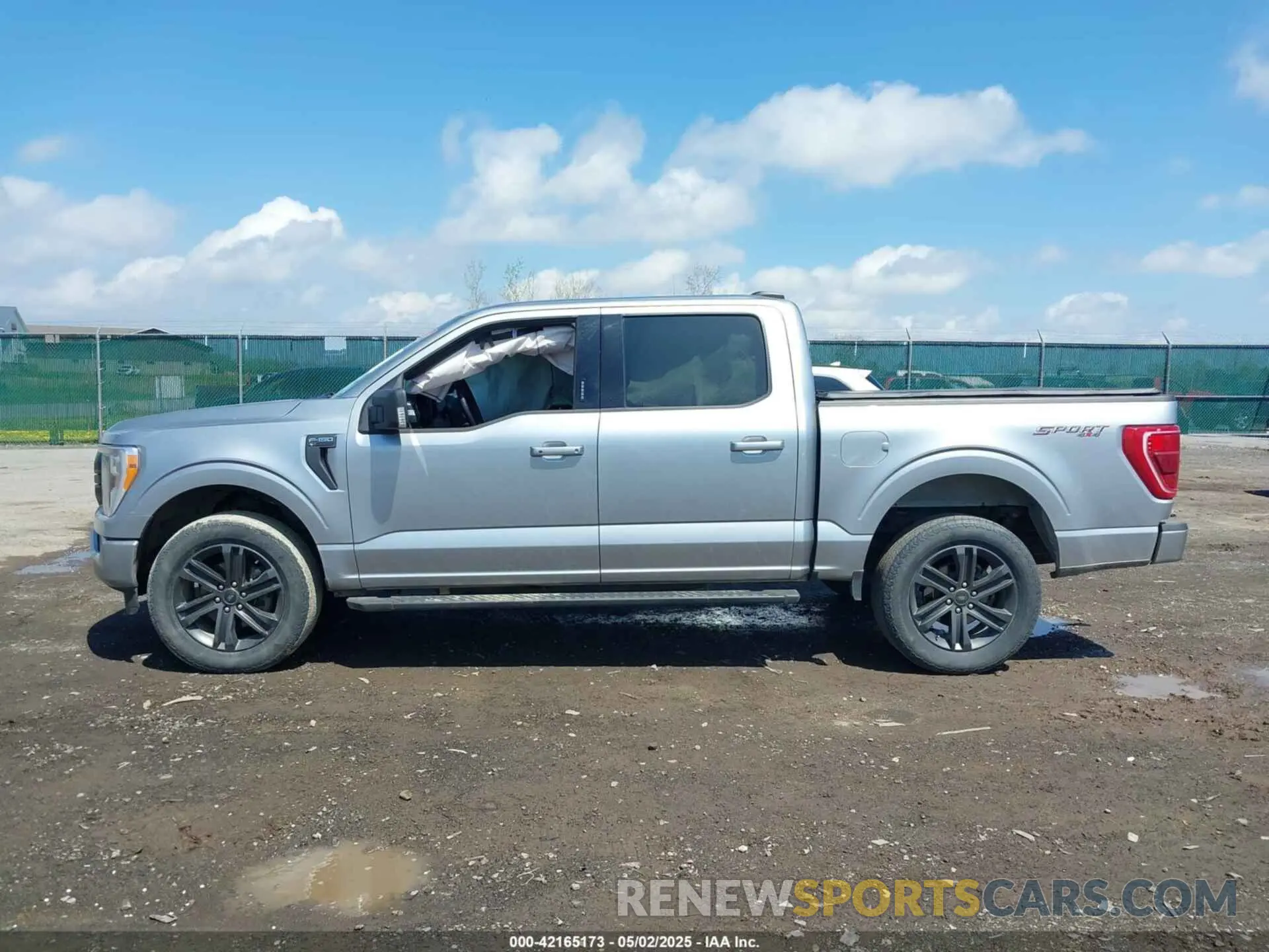 14 Photograph of a damaged car 1FTEW1EP9NFA65479 FORD F-150 2022