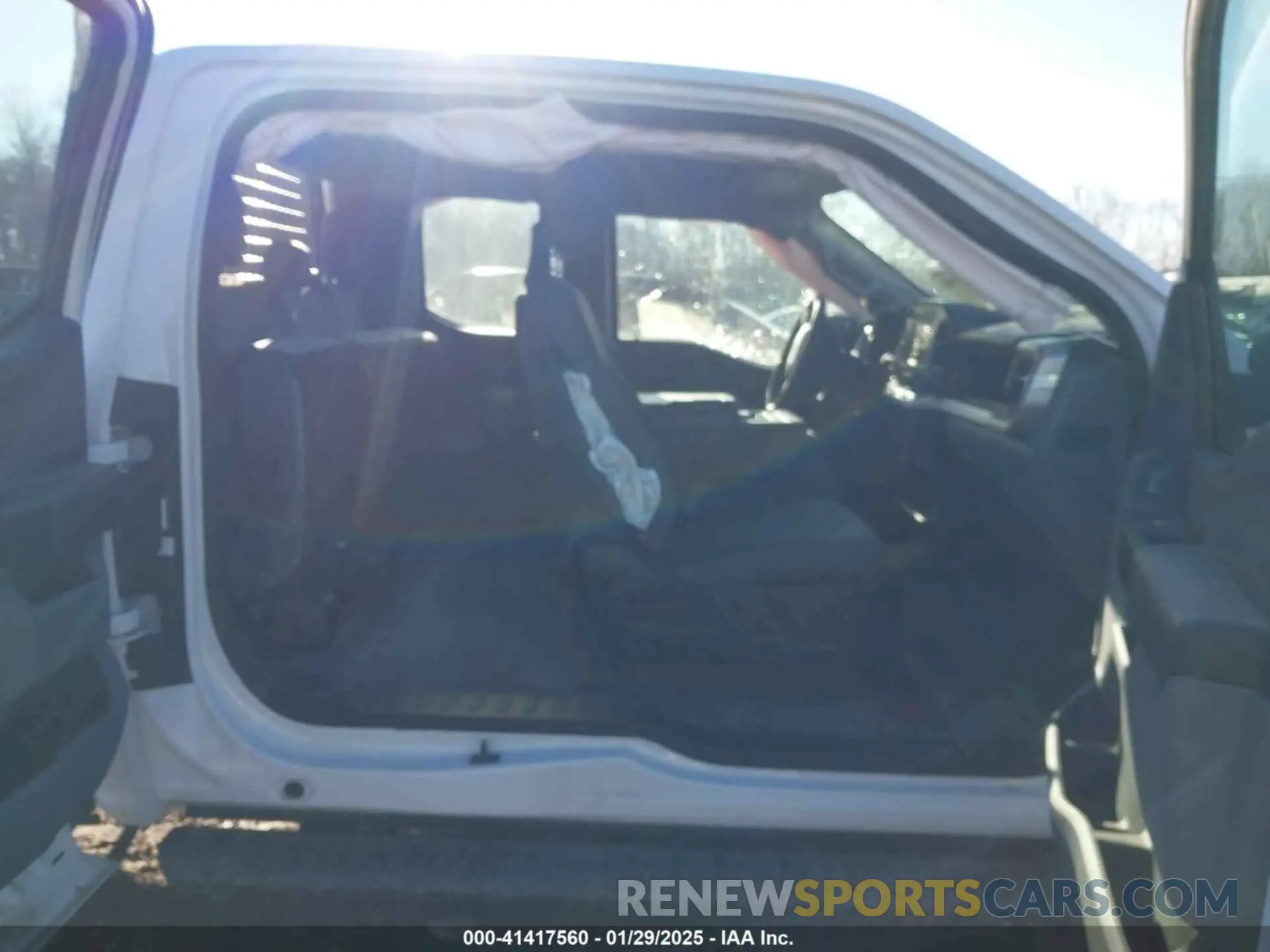 7 Photograph of a damaged car 1FTEX1EB7NFA39061 FORD F-150 2022
