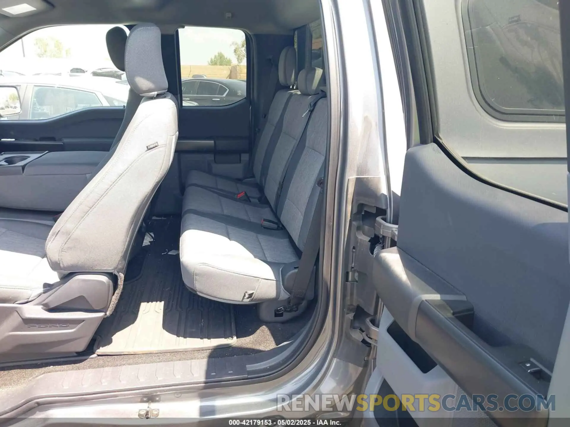 8 Photograph of a damaged car 1FTEX1EP3NKE22465 FORD F-150 2022