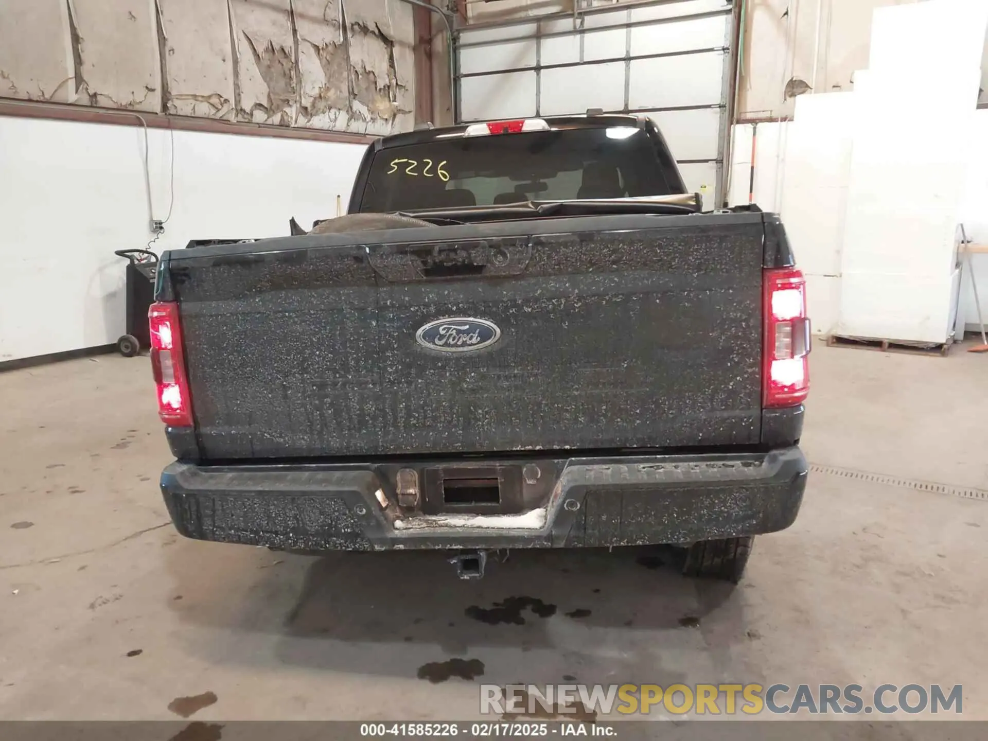 16 Photograph of a damaged car 1FTFW1E51NFB94030 FORD F-150 2022