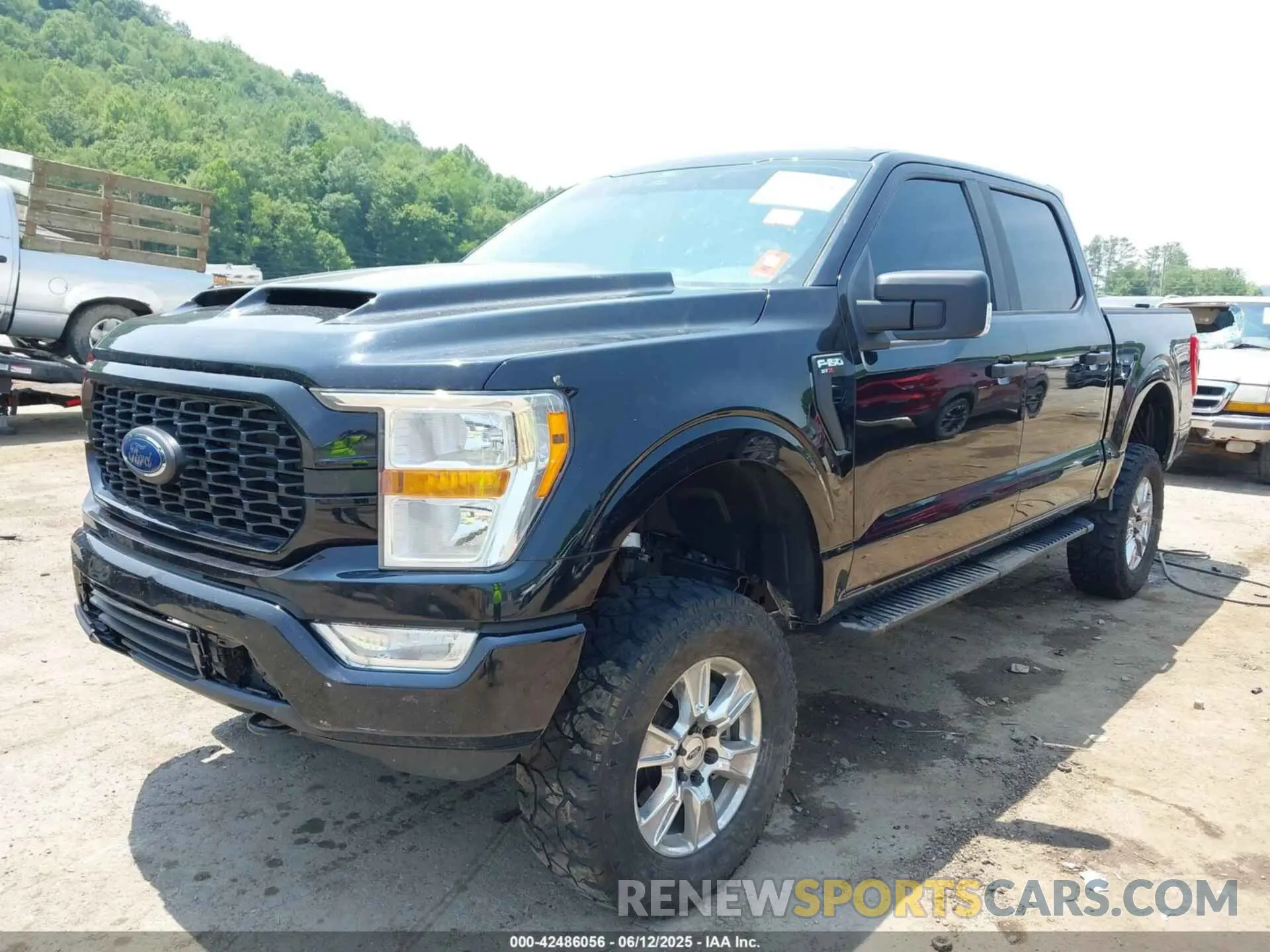 2 Photograph of a damaged car 1FTFW1E51NKF19024 FORD F-150 2022