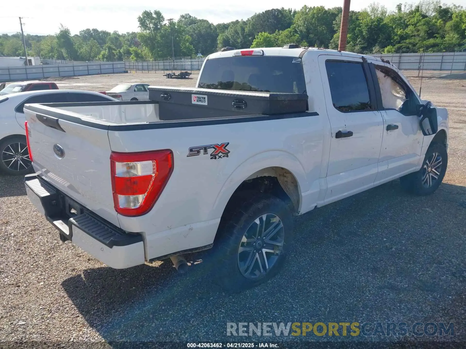 4 Photograph of a damaged car 1FTFW1E58NKD55917 FORD F-150 2022