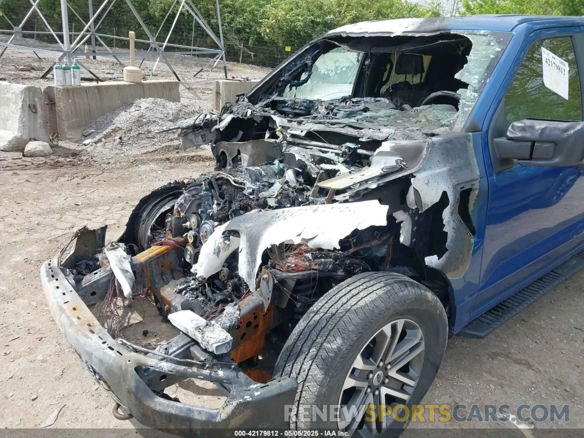 6 Photograph of a damaged car 1FTFW1E58NKE44077 FORD F-150 2022
