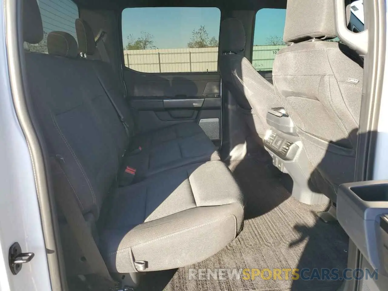 11 Photograph of a damaged car 1FTFW1E59NFA04488 FORD F-150 2022