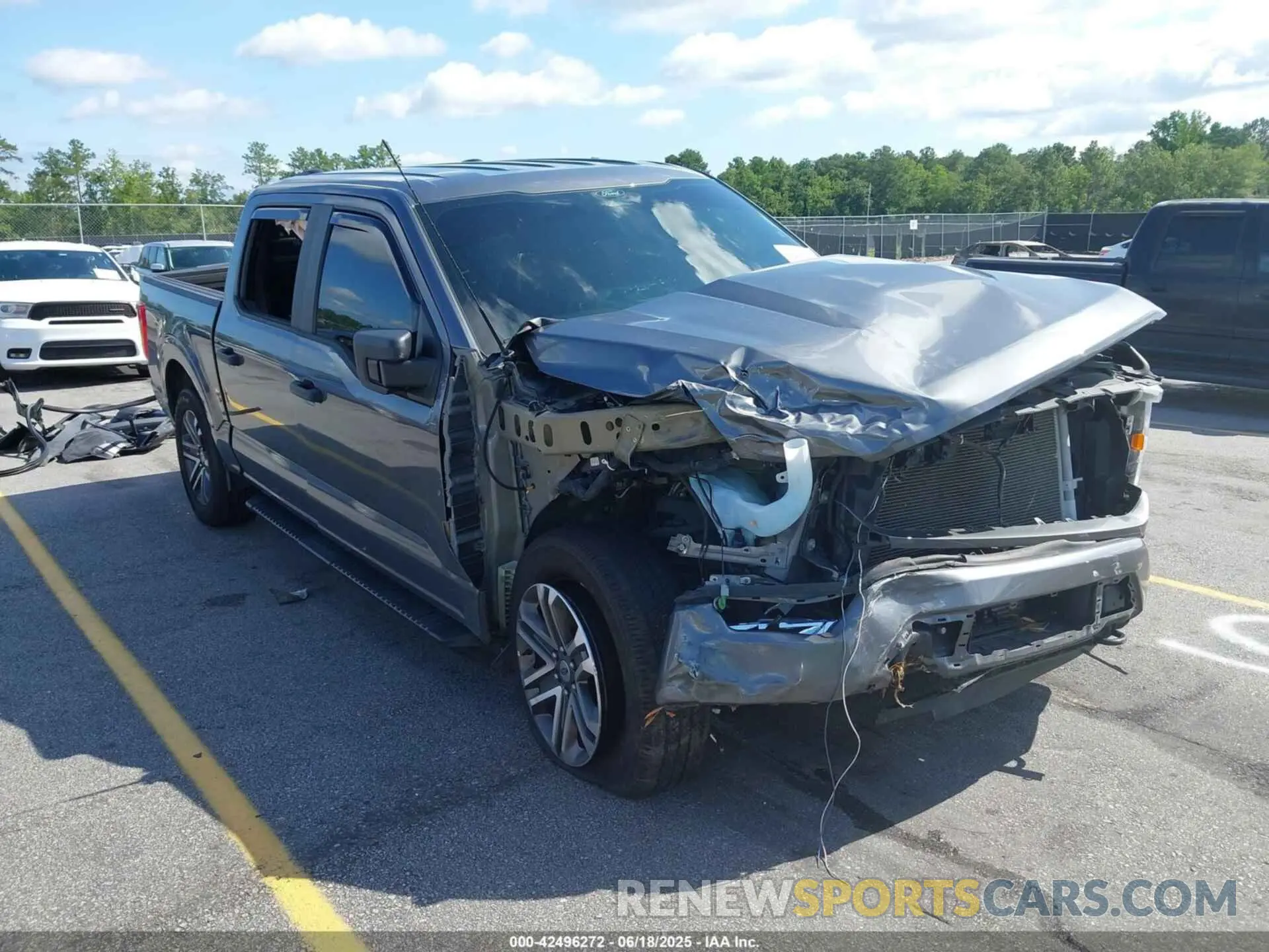 1 Фотография поврежденного автомобиля 1FTFW1E80NFB25405 FORD F-150 2022