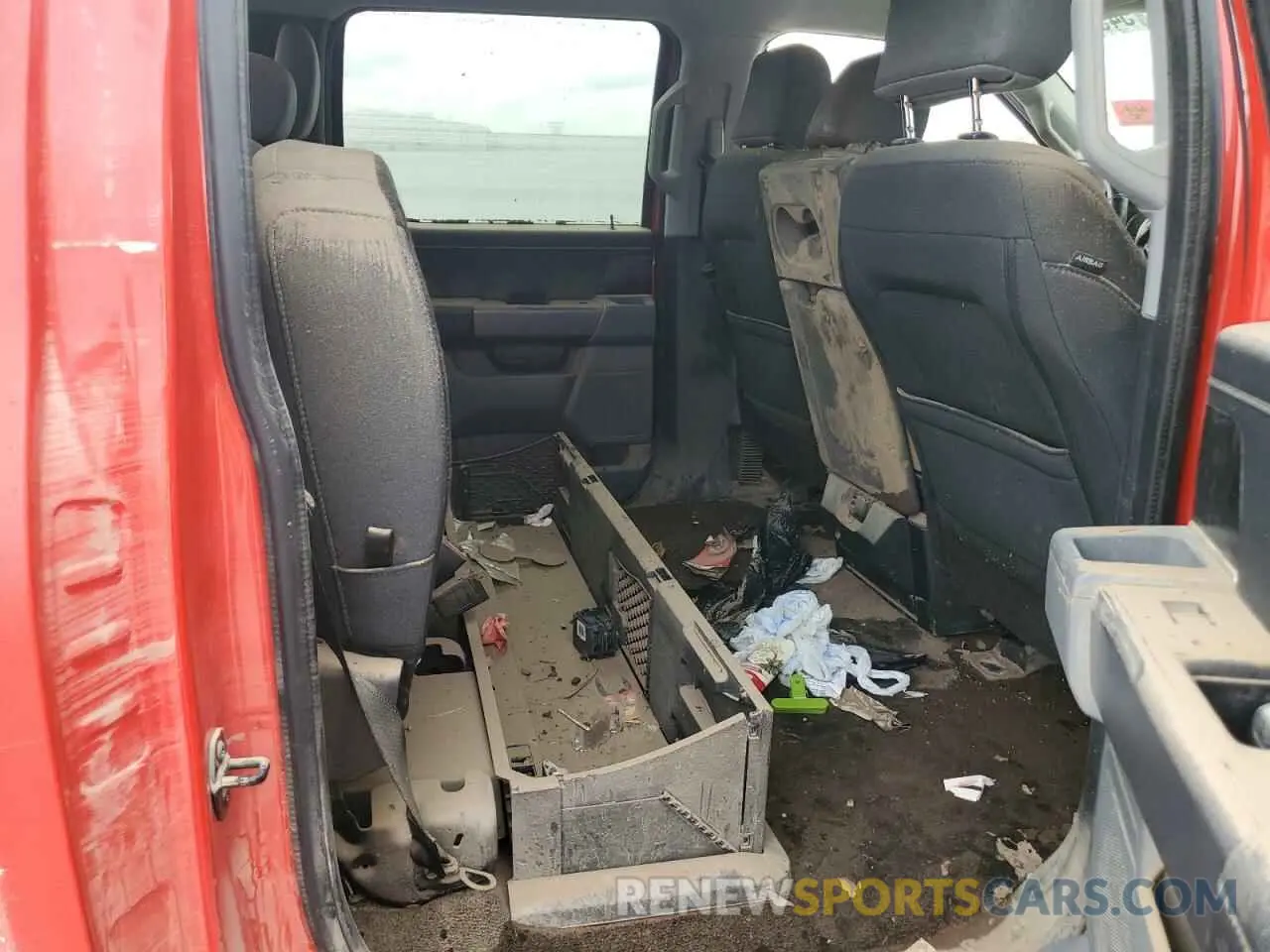 10 Photograph of a damaged car 1FTFW1E80NKD39611 FORD F-150 2022