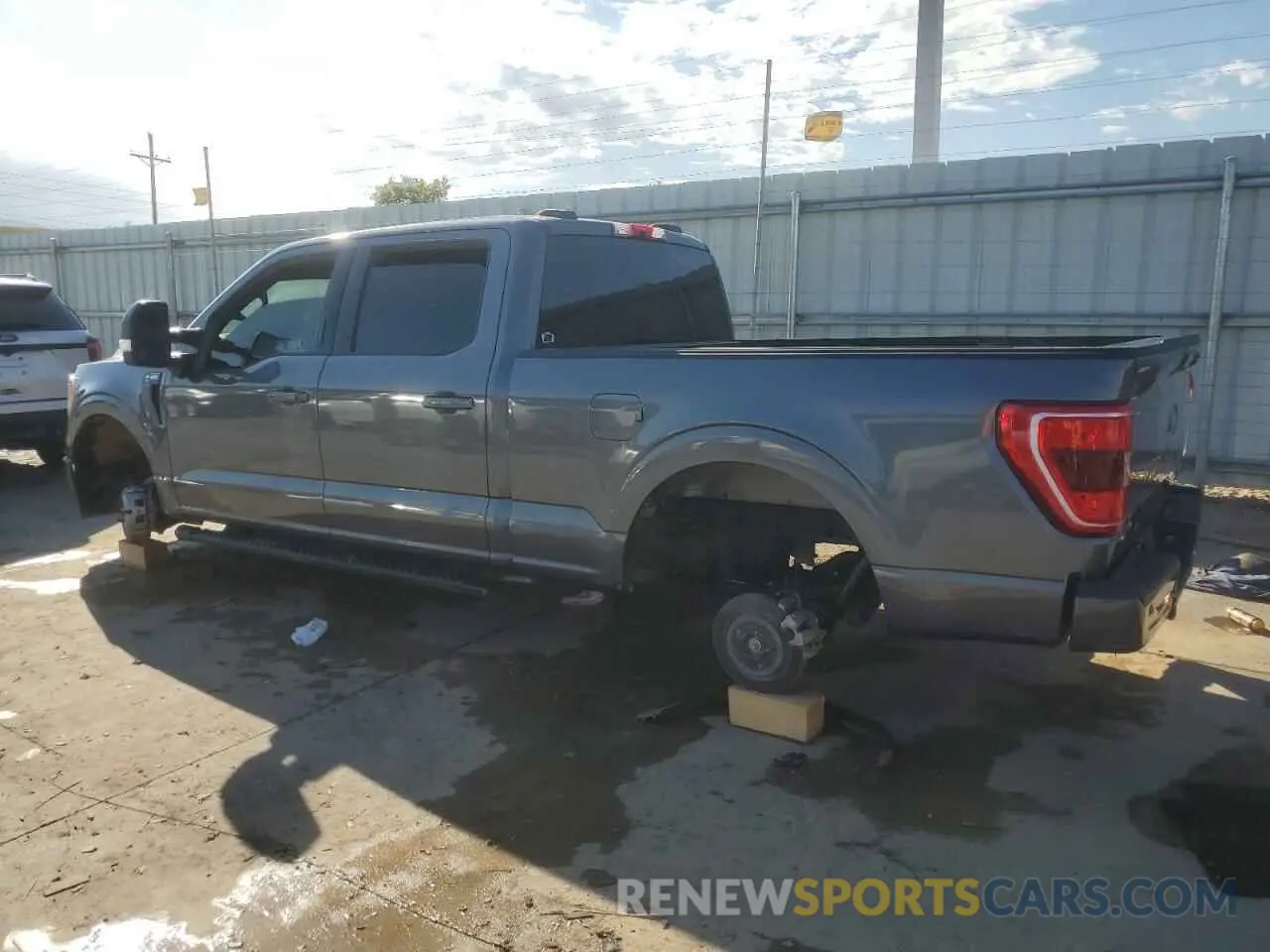 2 Фотография поврежденного автомобиля 1FTFW1E81NKE81658 FORD F-150 2022