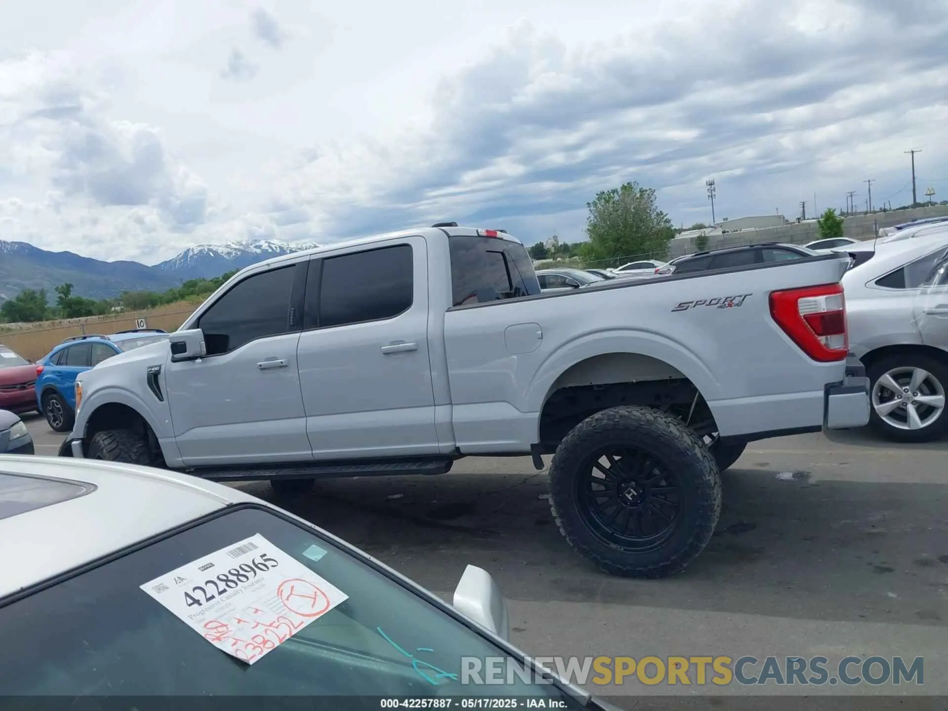 14 Photograph of a damaged car 1FTFW1E82NKE30430 FORD F-150 2022