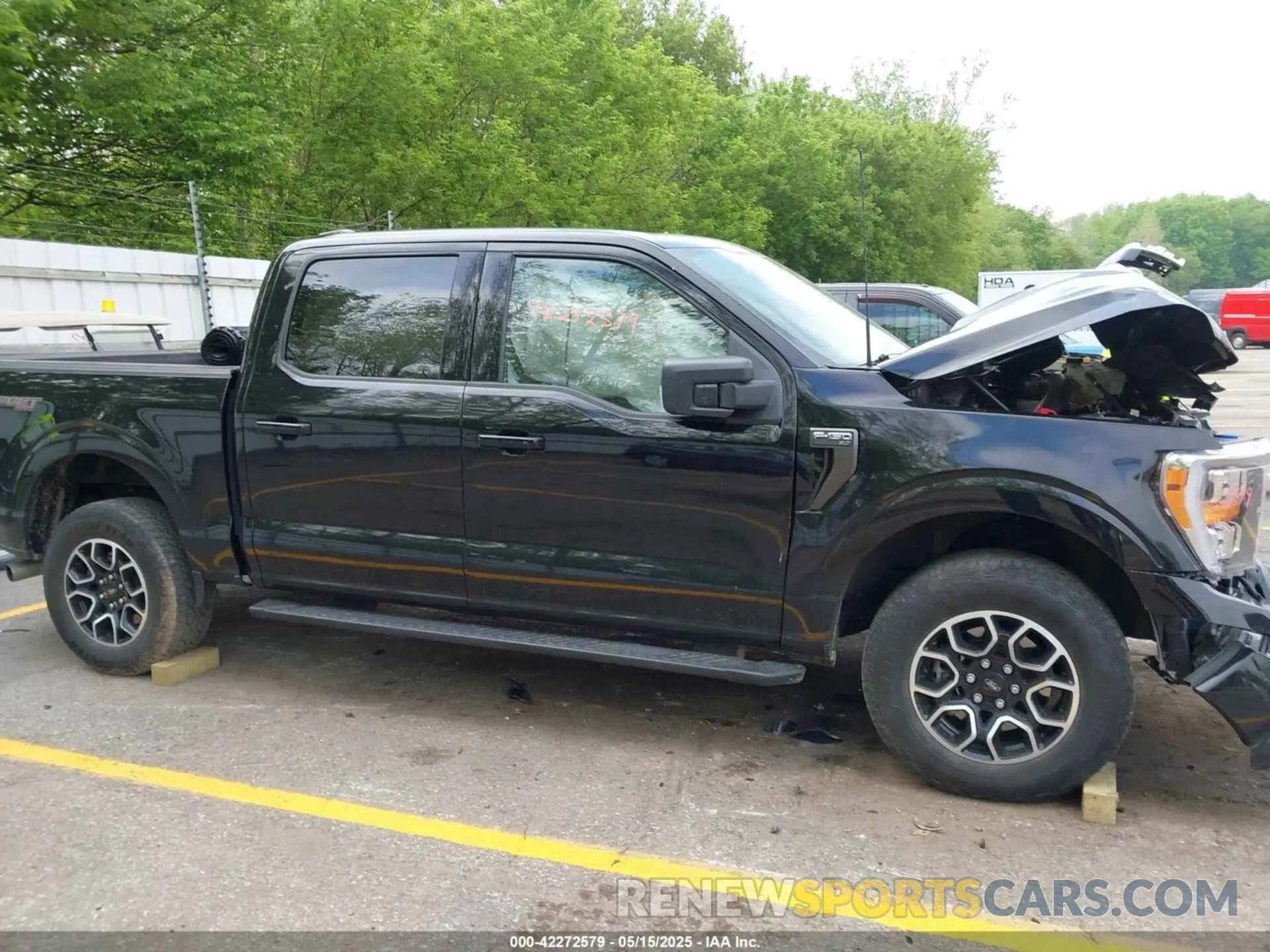 13 Photograph of a damaged car 1FTFW1E82NKE35059 FORD F-150 2022