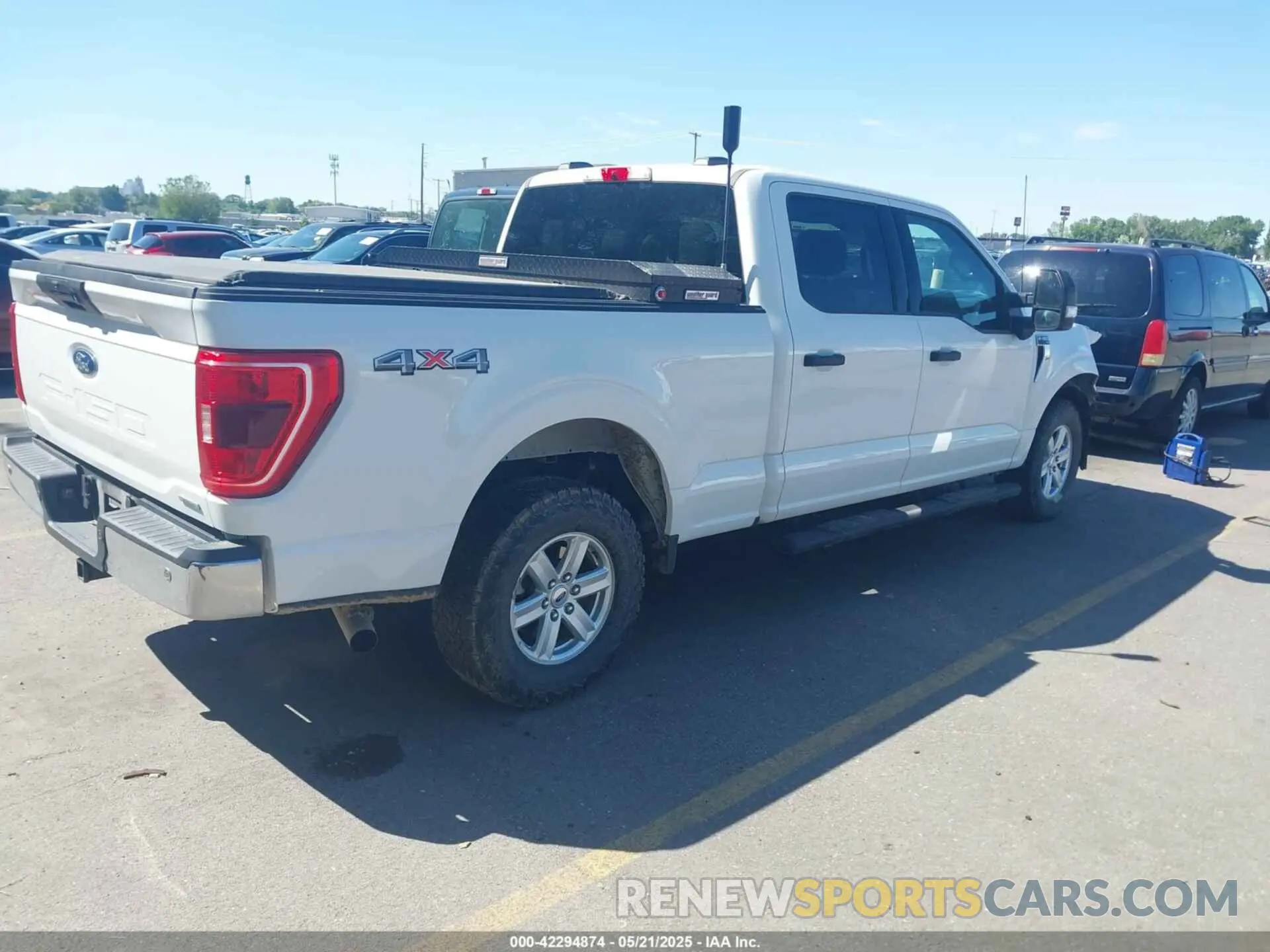 4 Photograph of a damaged car 1FTFW1E83NFB78681 FORD F-150 2022