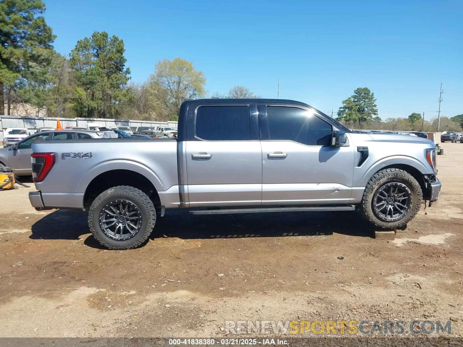 14 Фотография поврежденного автомобиля 1FTFW1E85NFB66466 FORD F-150 2022