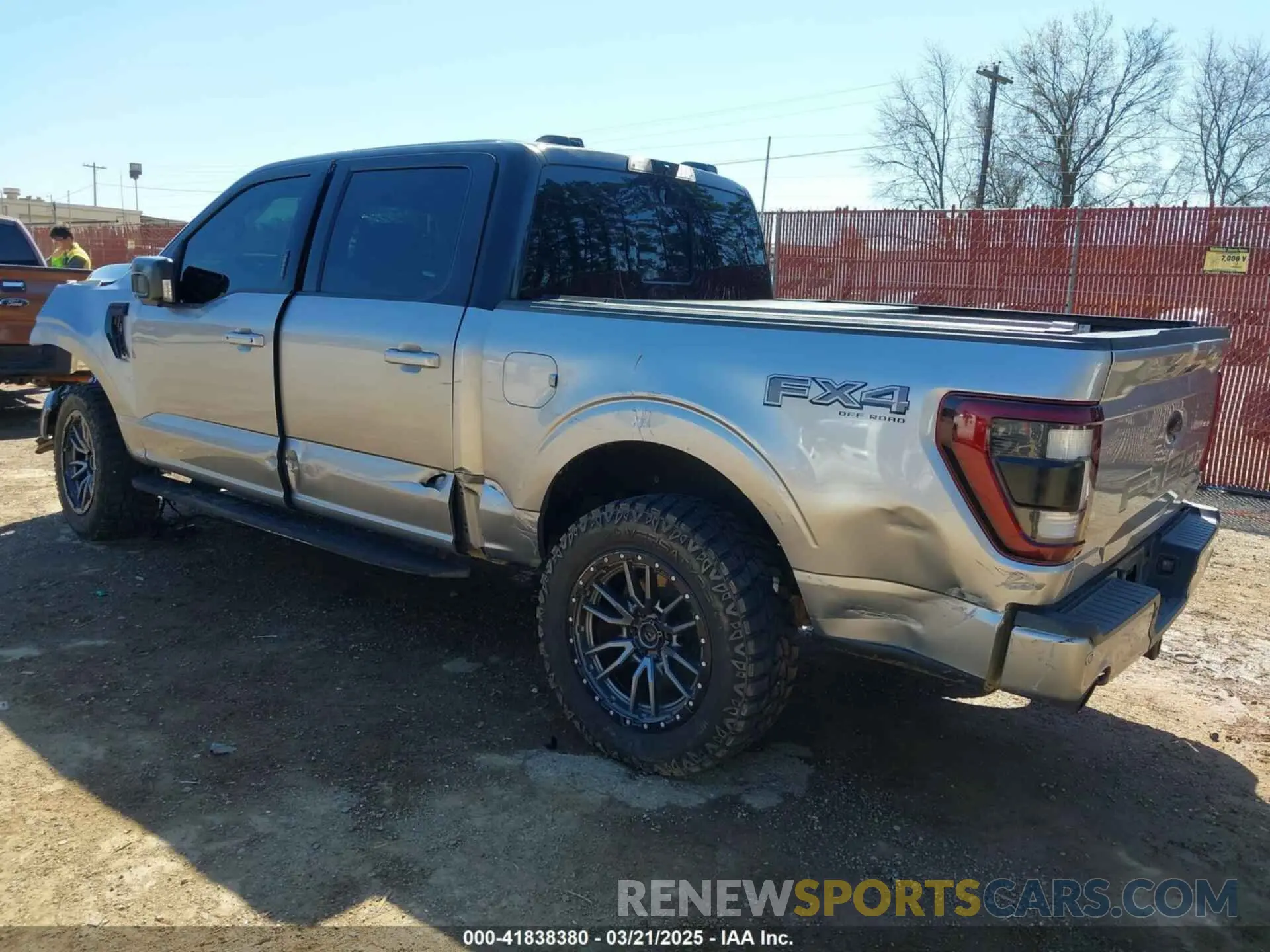 3 Фотография поврежденного автомобиля 1FTFW1E85NFB66466 FORD F-150 2022