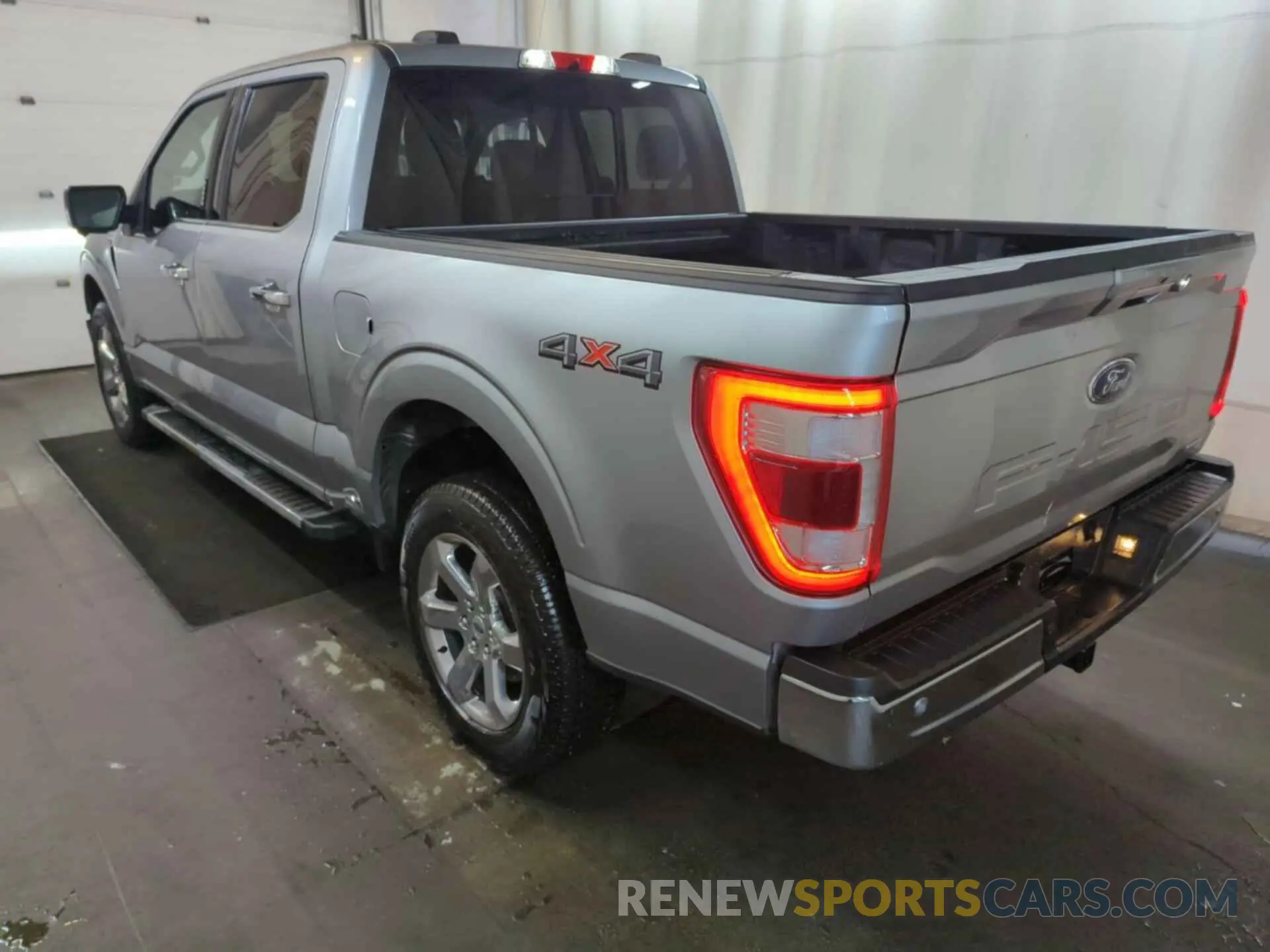 14 Photograph of a damaged car 1FTFW1E85NKE47335 FORD F-150 2022