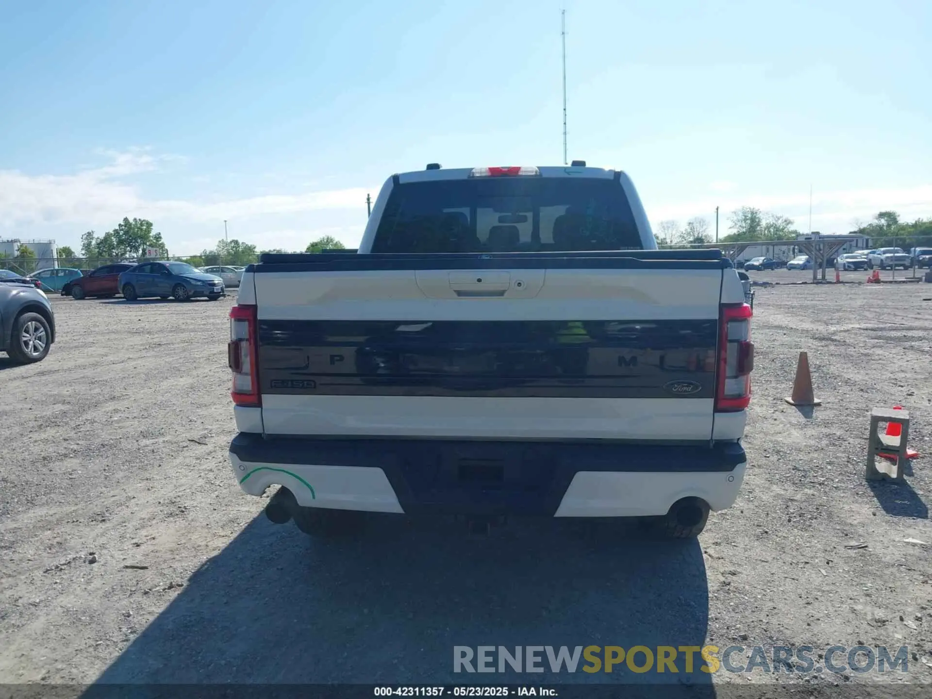 16 Фотография поврежденного автомобиля 1FTFW1E87NFB70146 FORD F-150 2022