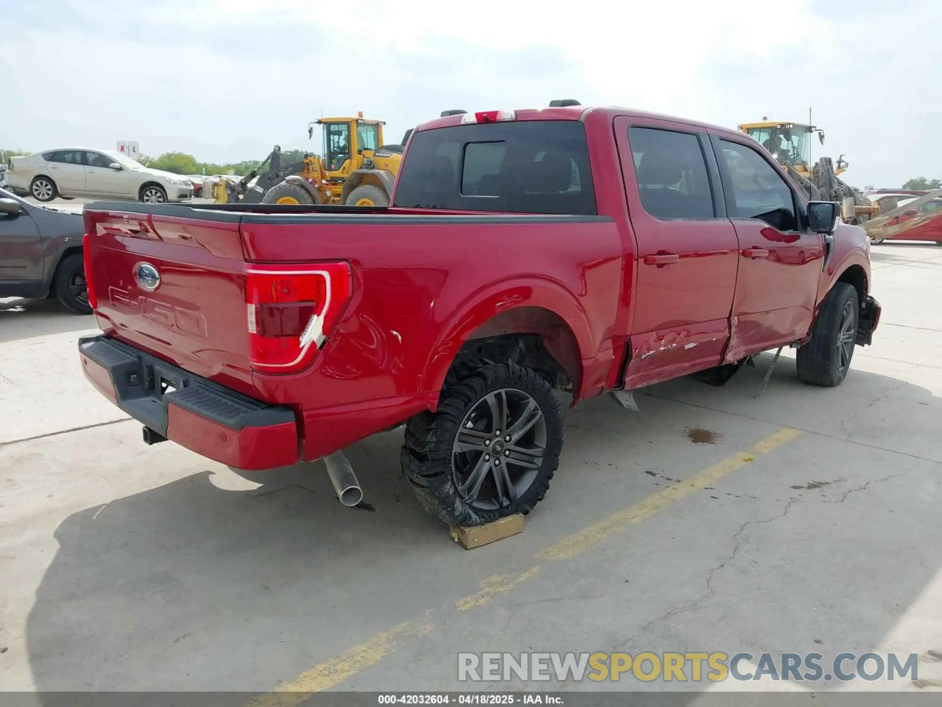 4 Photograph of a damaged car 1FTFW1ED8NFA67783 FORD F-150 2022
