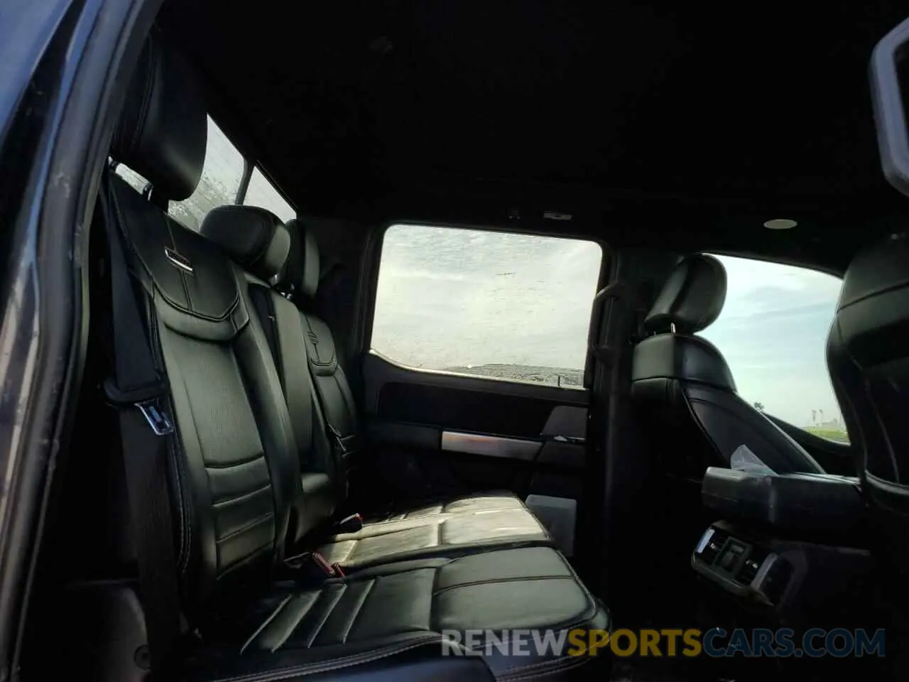 10 Photograph of a damaged car 1FTFW1EDXNFB76472 FORD F-150 2022