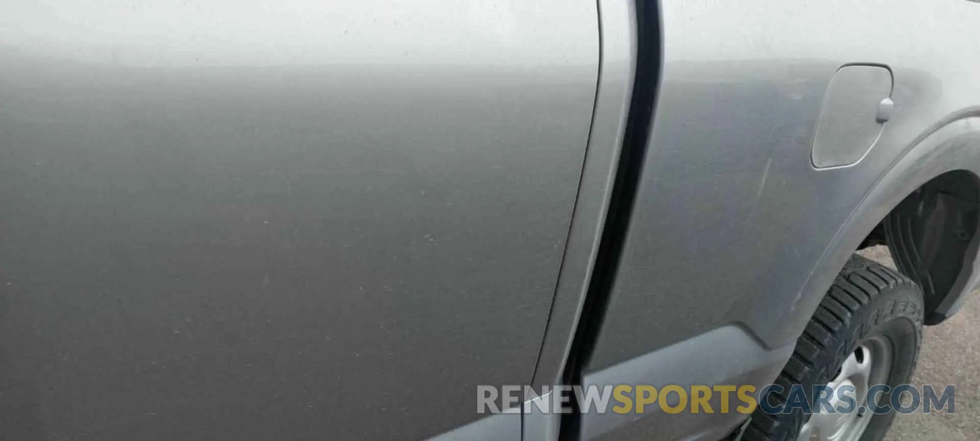 4 Photograph of a damaged car 1FTFX1E50NKD58064 FORD F-150 2022