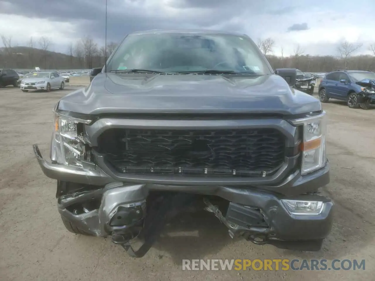 5 Photograph of a damaged car 1FTFX1E52NFC38744 FORD F-150 2022