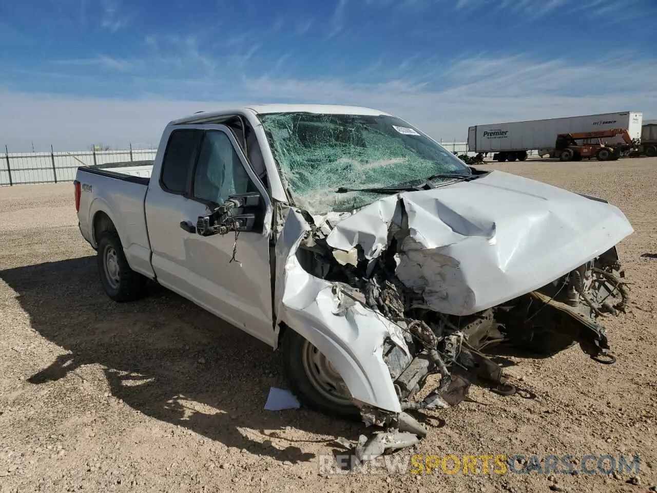 4 Photograph of a damaged car 1FTFX1E53NKE16829 FORD F-150 2022
