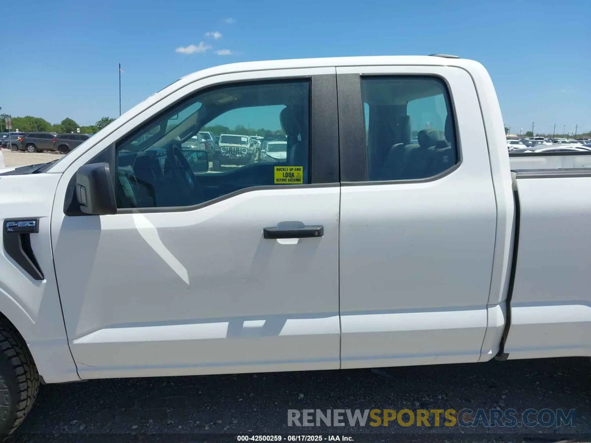 14 Photograph of a damaged car 1FTFX1E54NKD43888 FORD F-150 2022