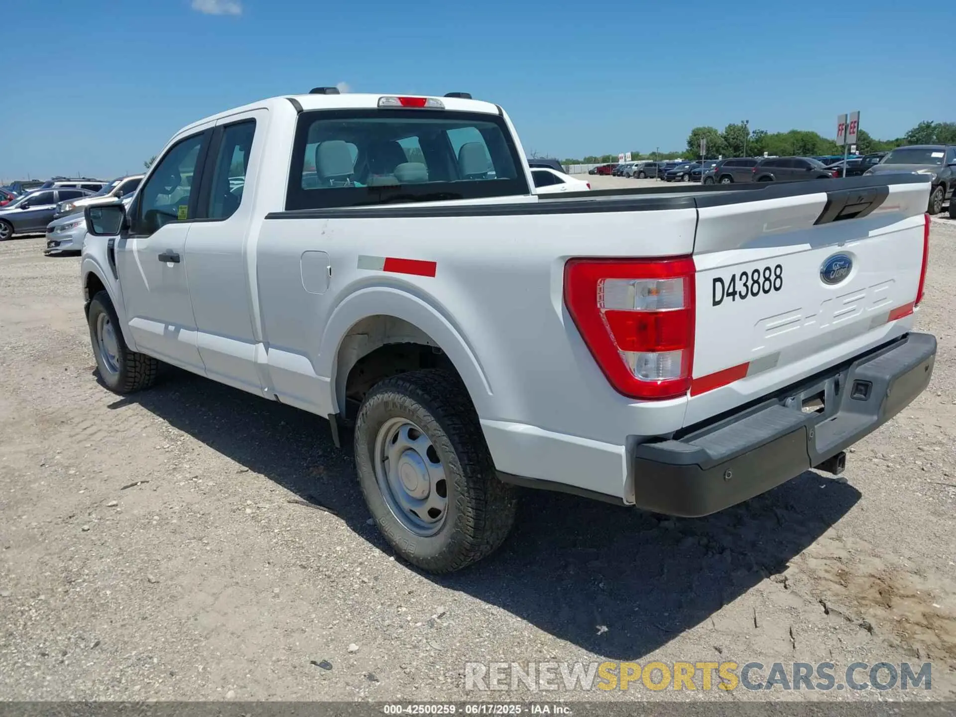 3 Photograph of a damaged car 1FTFX1E54NKD43888 FORD F-150 2022