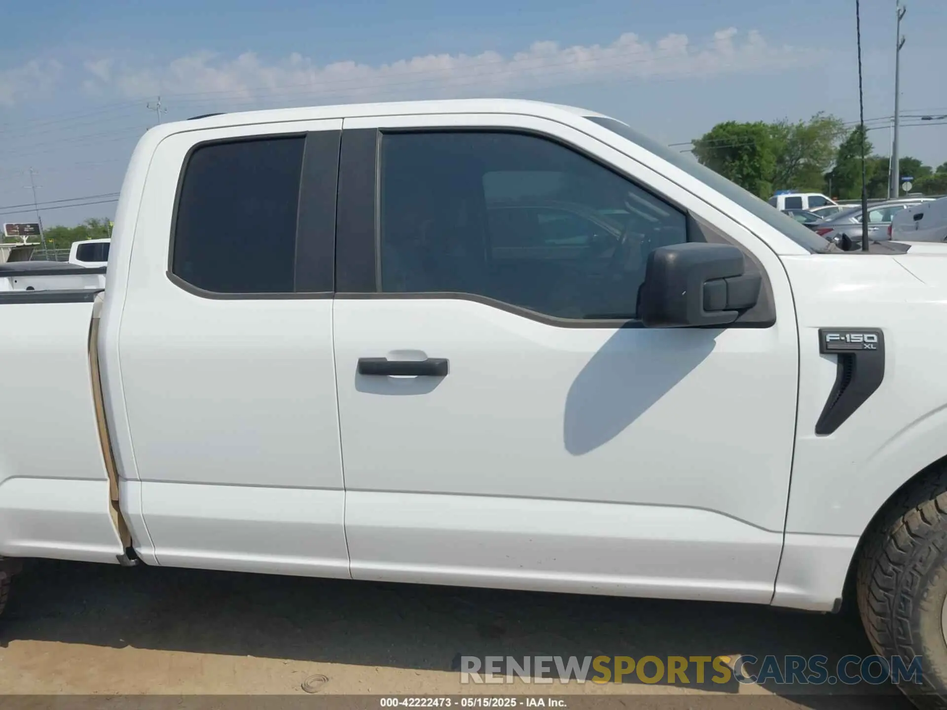 13 Photograph of a damaged car 1FTFX1E55NKD43902 FORD F-150 2022