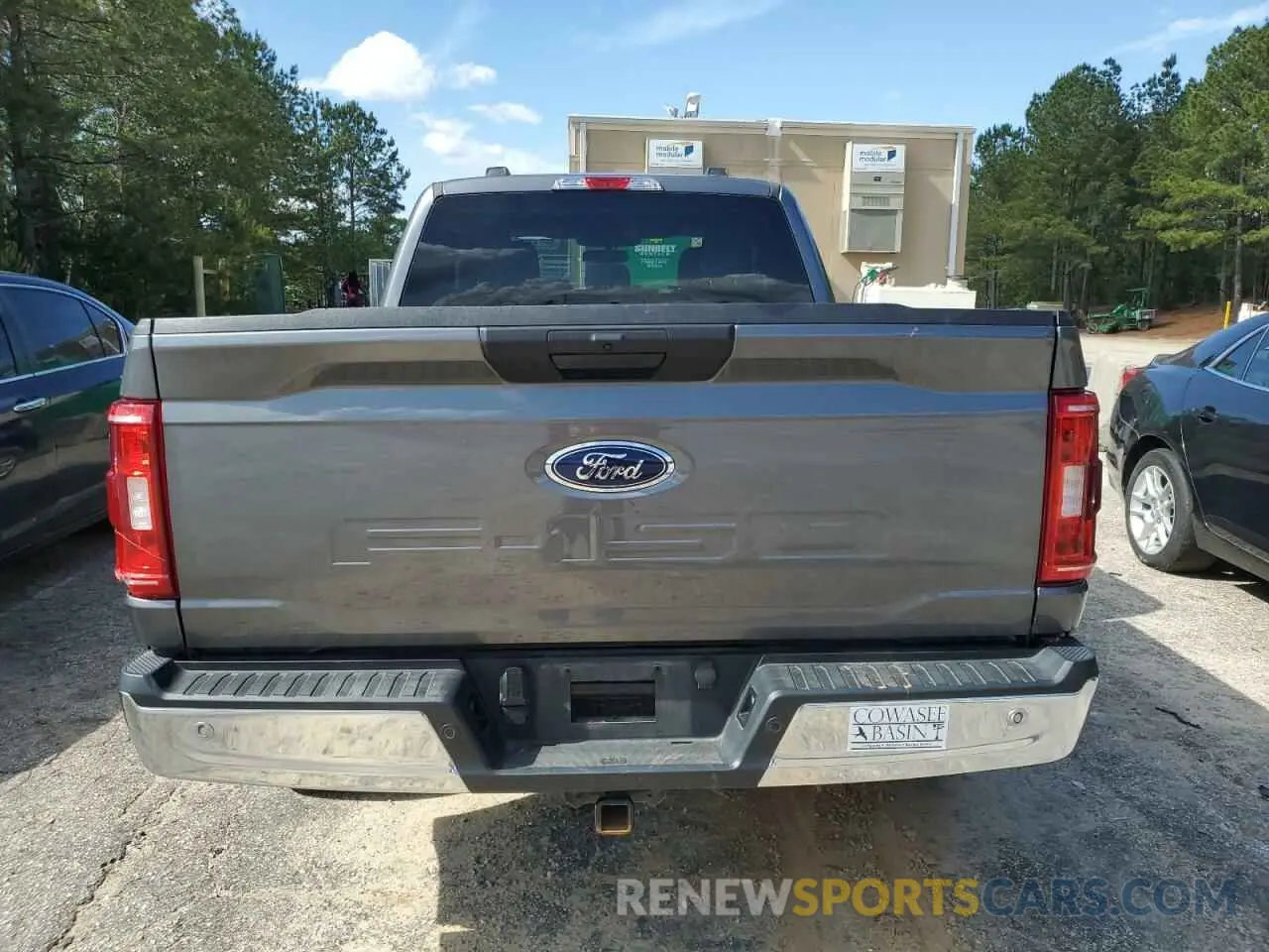 6 Photograph of a damaged car 1FTFX1E58NFB61927 FORD F-150 2022