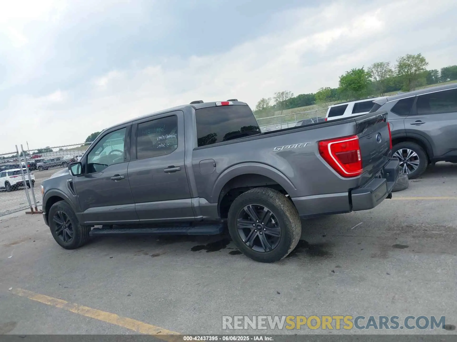 14 Photograph of a damaged car 1FTEW1C50PFA88914 FORD F-150 2023