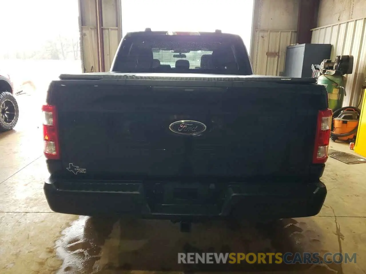 6 Фотография поврежденного автомобиля 1FTEW1C50PKF95674 FORD F-150 2023