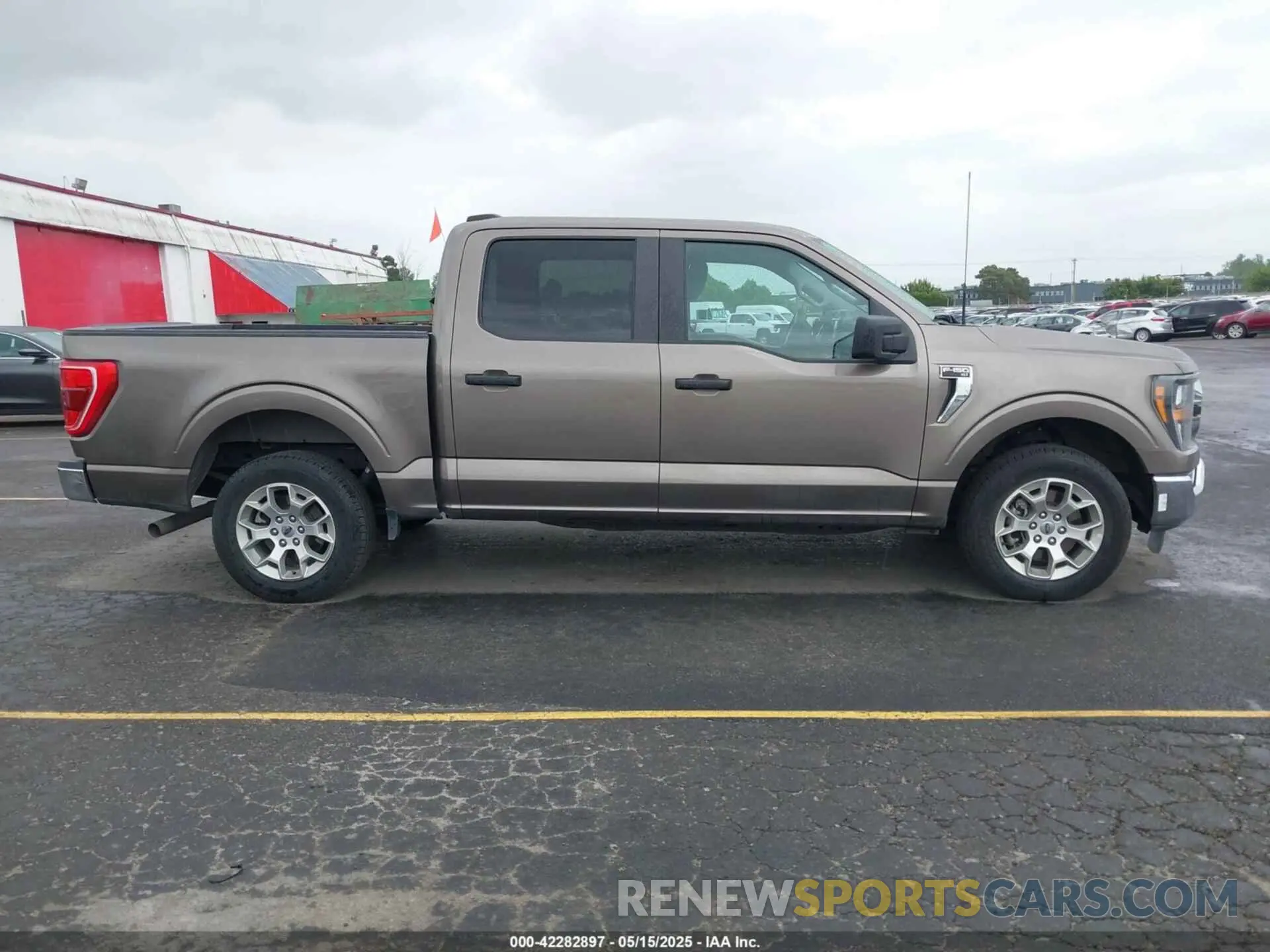 13 Фотография поврежденного автомобиля 1FTEW1C51PFB46321 FORD F-150 2023