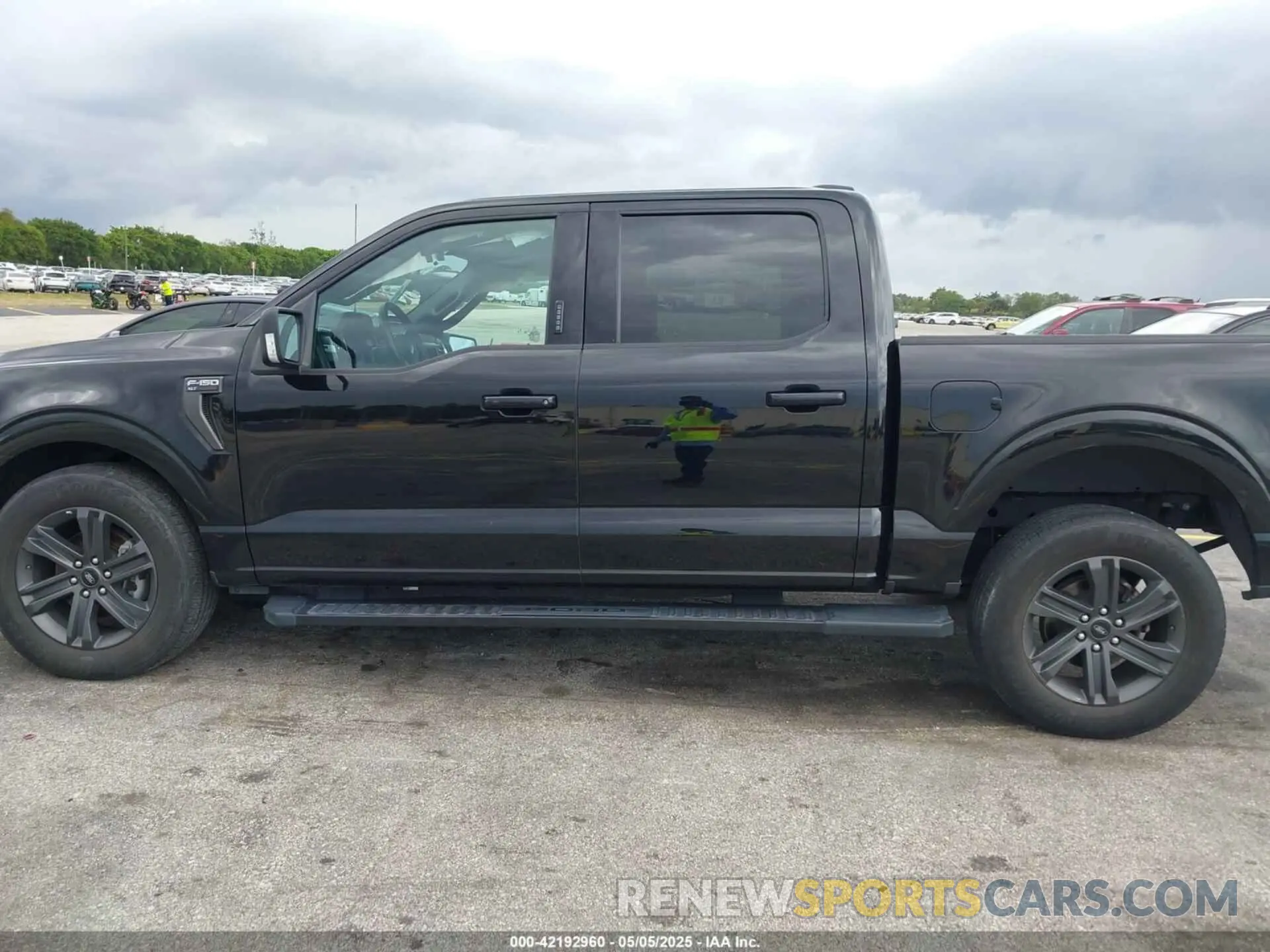 14 Фотография поврежденного автомобиля 1FTEW1C52PFA90311 FORD F-150 2023