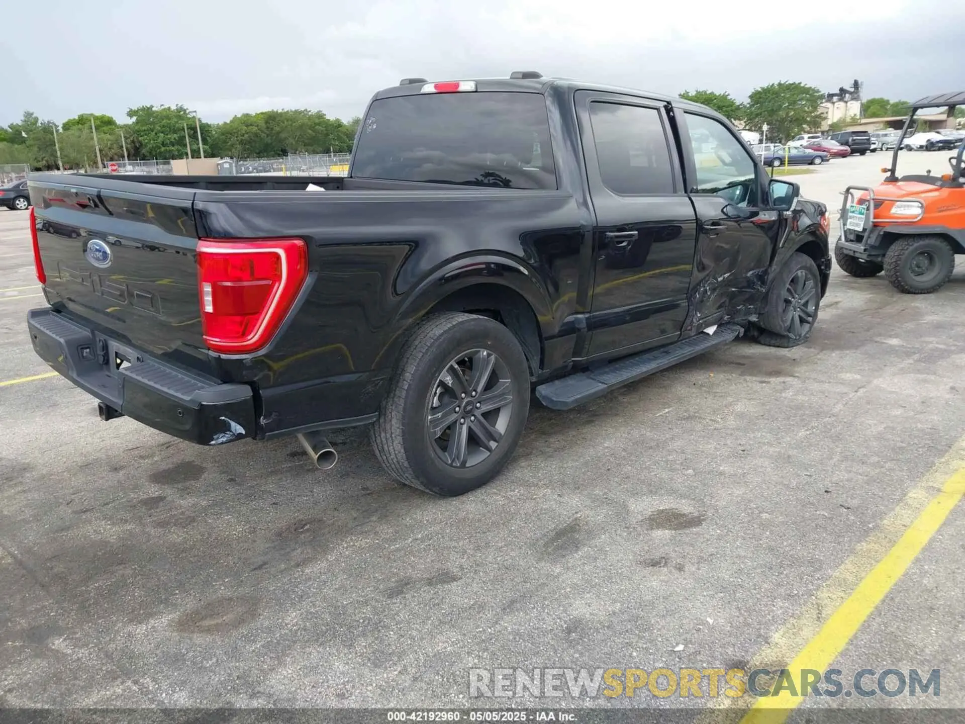 4 Фотография поврежденного автомобиля 1FTEW1C52PFA90311 FORD F-150 2023