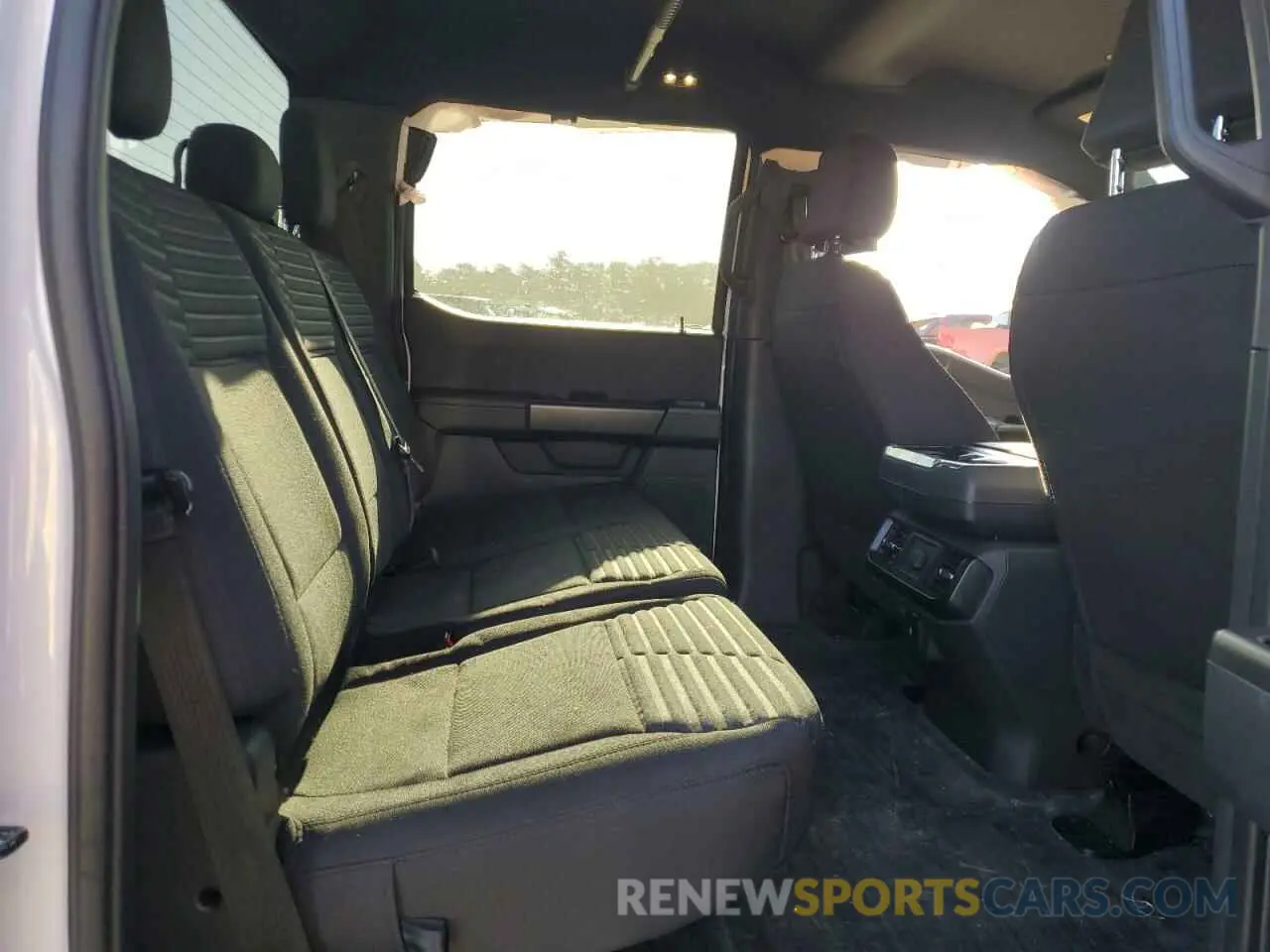 10 Photograph of a damaged car 1FTEW1C52PKD40847 FORD F-150 2023