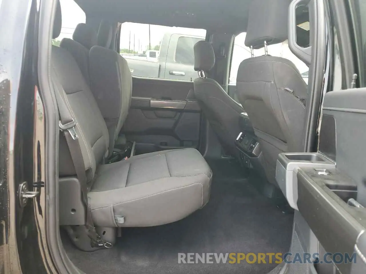 10 Фотография поврежденного автомобиля 1FTEW1C5XPFC27849 FORD F-150 2023