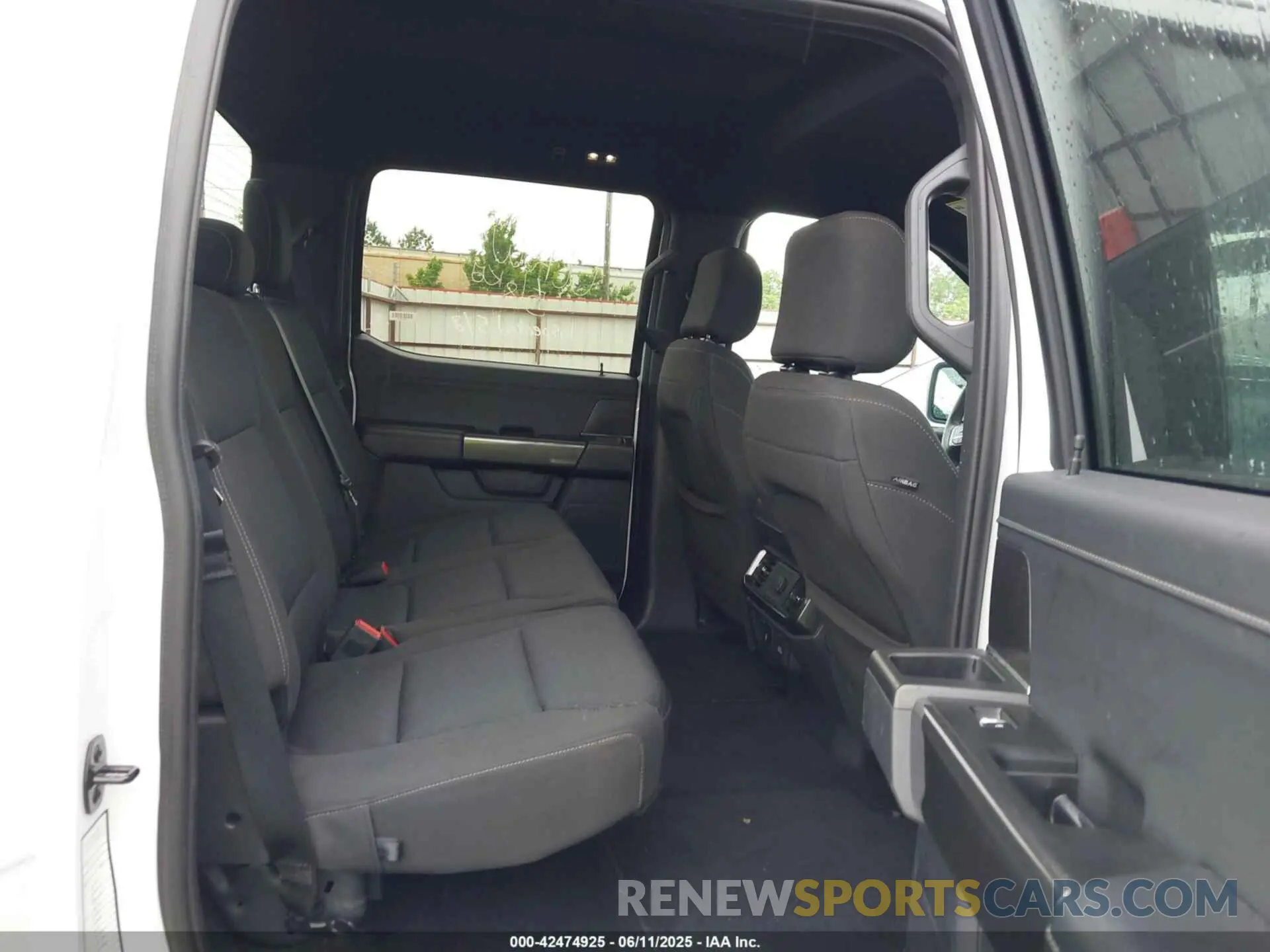 8 Фотография поврежденного автомобиля 1FTEW1C5XPFC56753 FORD F-150 2023