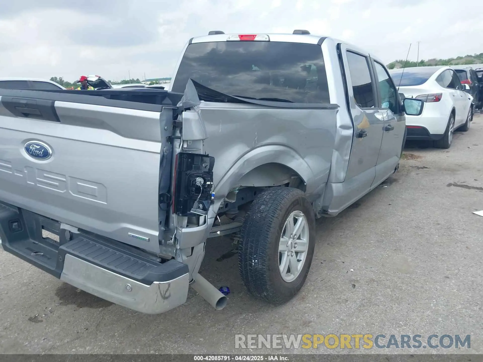 4 Фотография поврежденного автомобиля 1FTEW1C80PFA34183 FORD F-150 2023