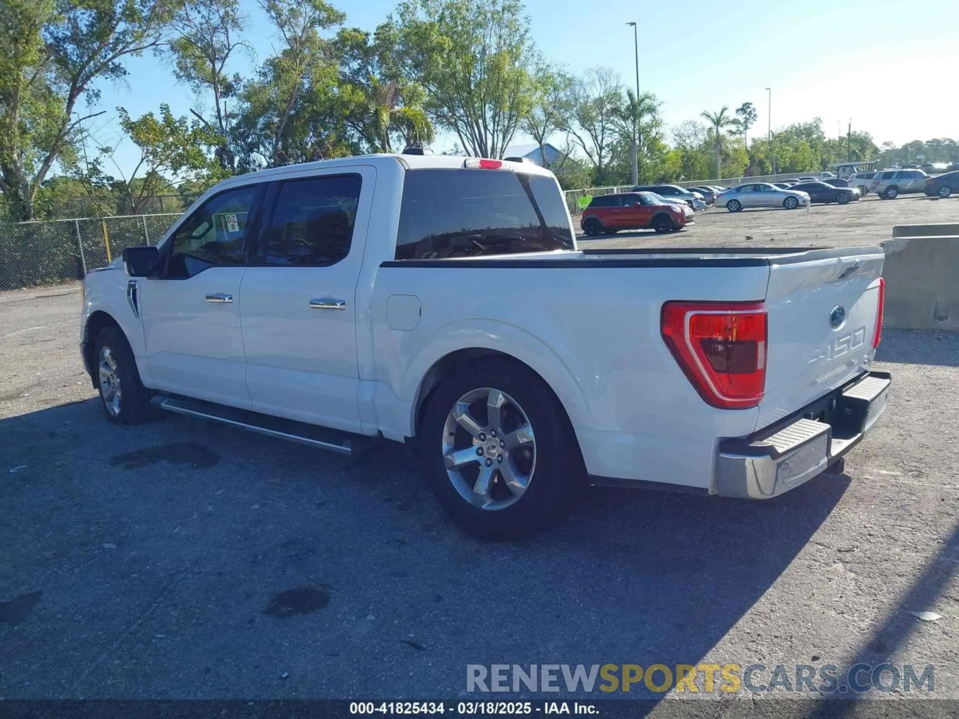 3 Фотография поврежденного автомобиля 1FTEW1CP1PKE62116 FORD F-150 2023