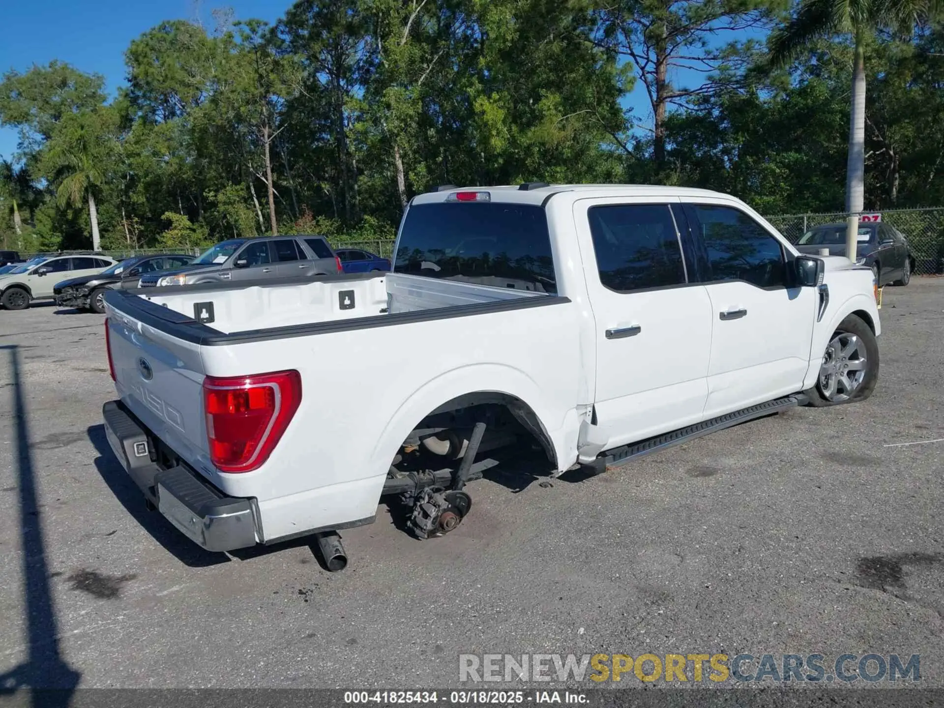 4 Фотография поврежденного автомобиля 1FTEW1CP1PKE62116 FORD F-150 2023