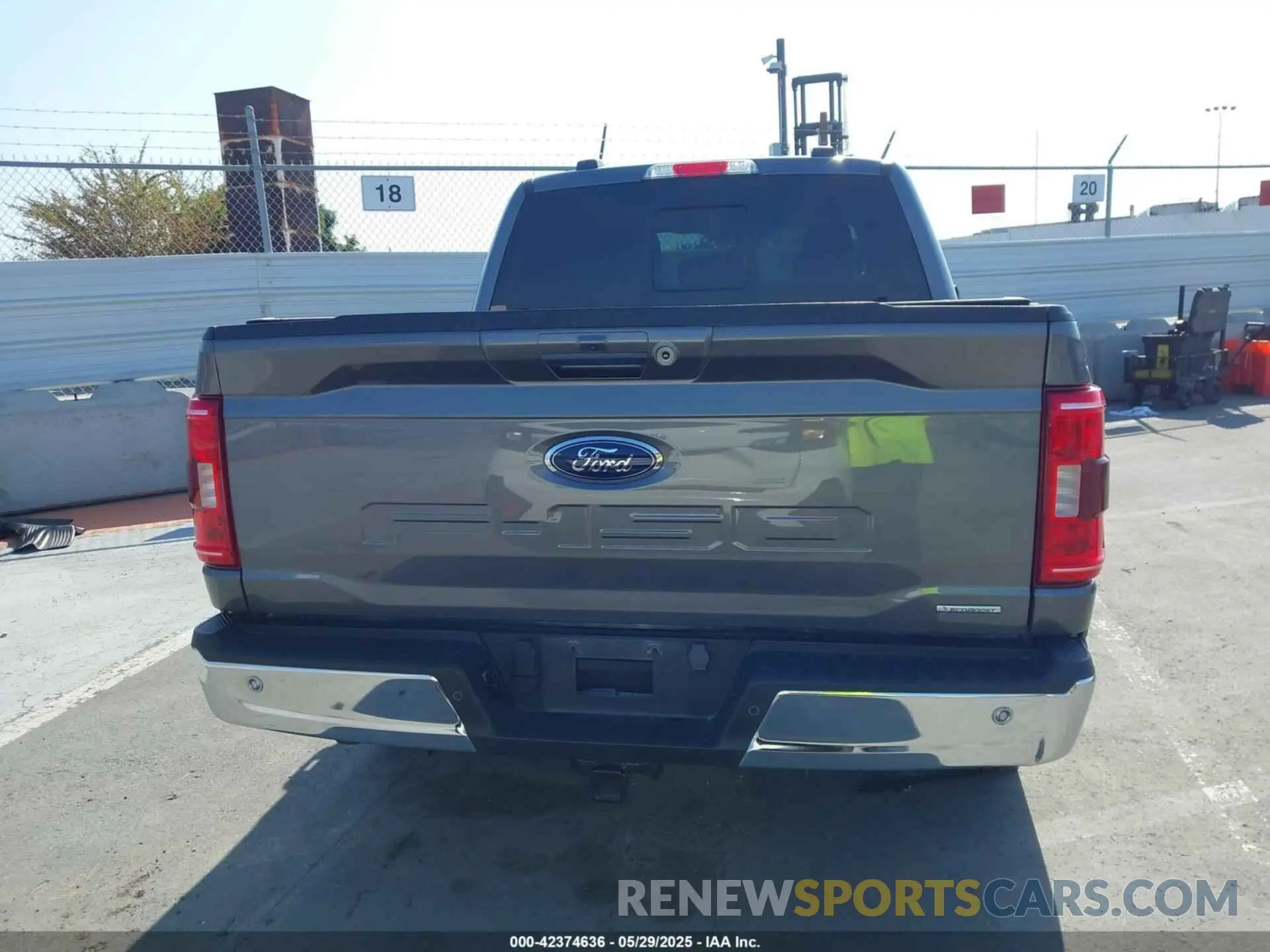 17 Фотография поврежденного автомобиля 1FTEW1CP2PKE11577 FORD F-150 2023